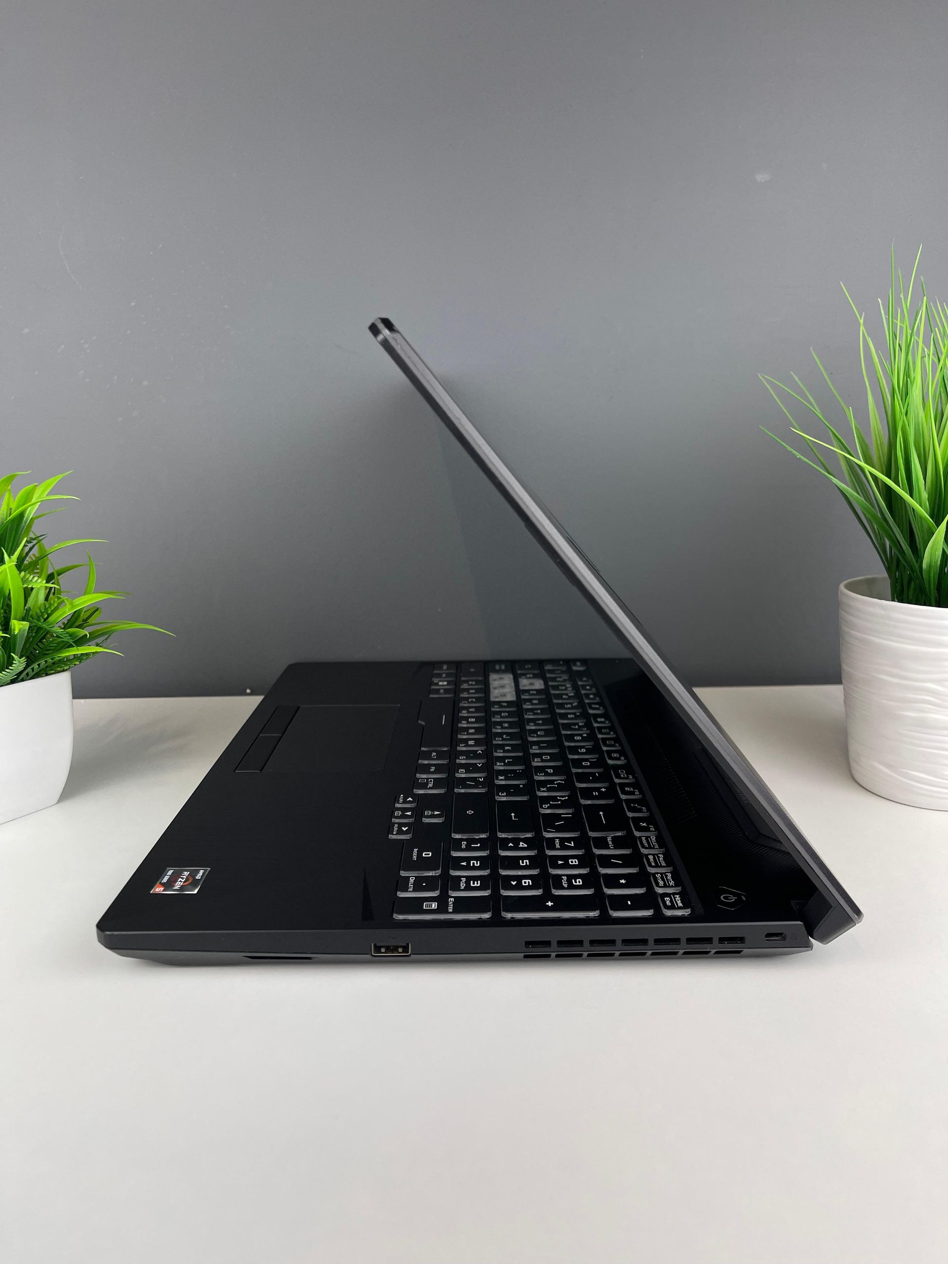 Asus Ryzen 5 (5-е поколение) 2023 (6 ядер / 12 потоков)