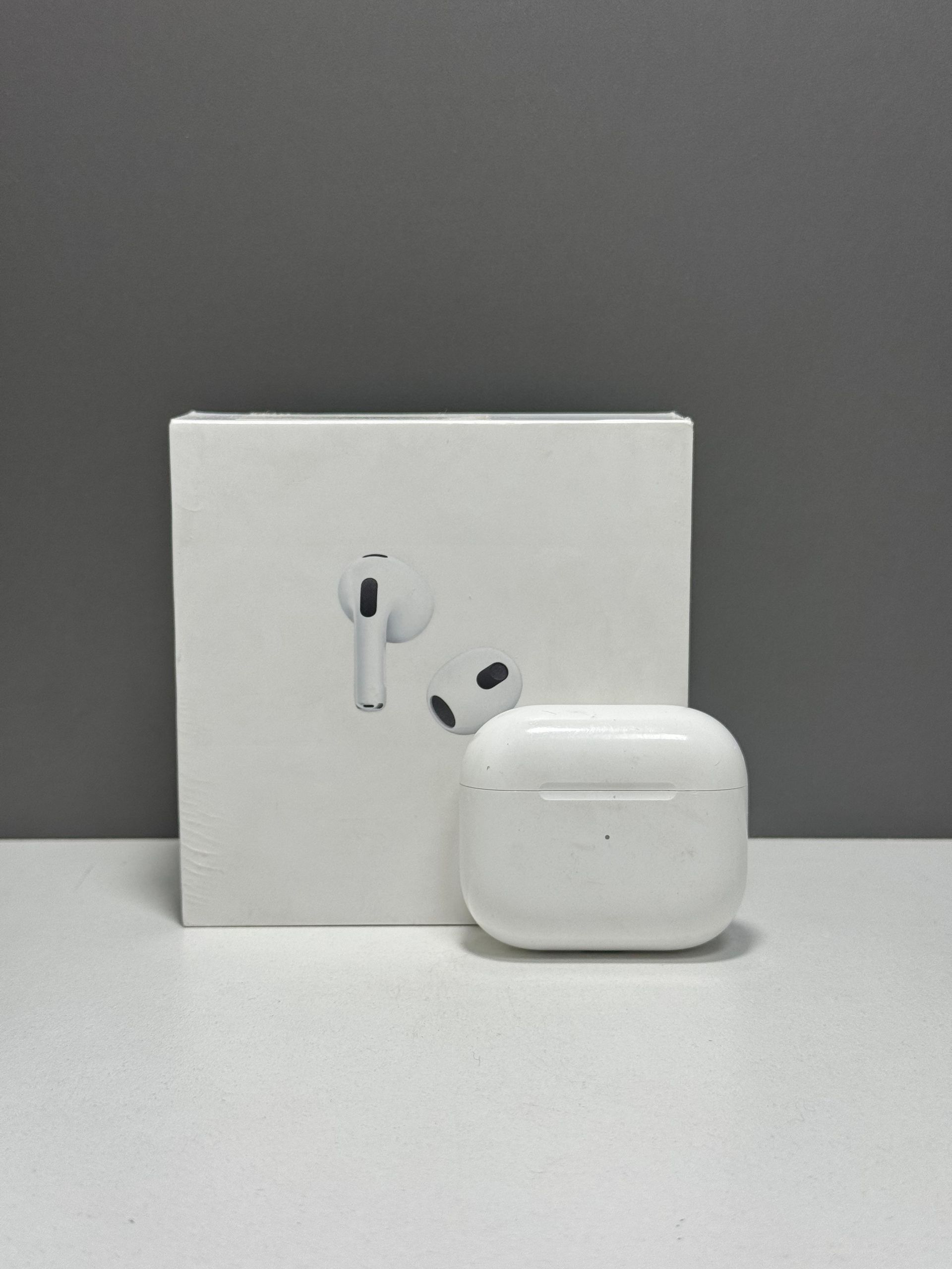 Apple AirPods 3 series