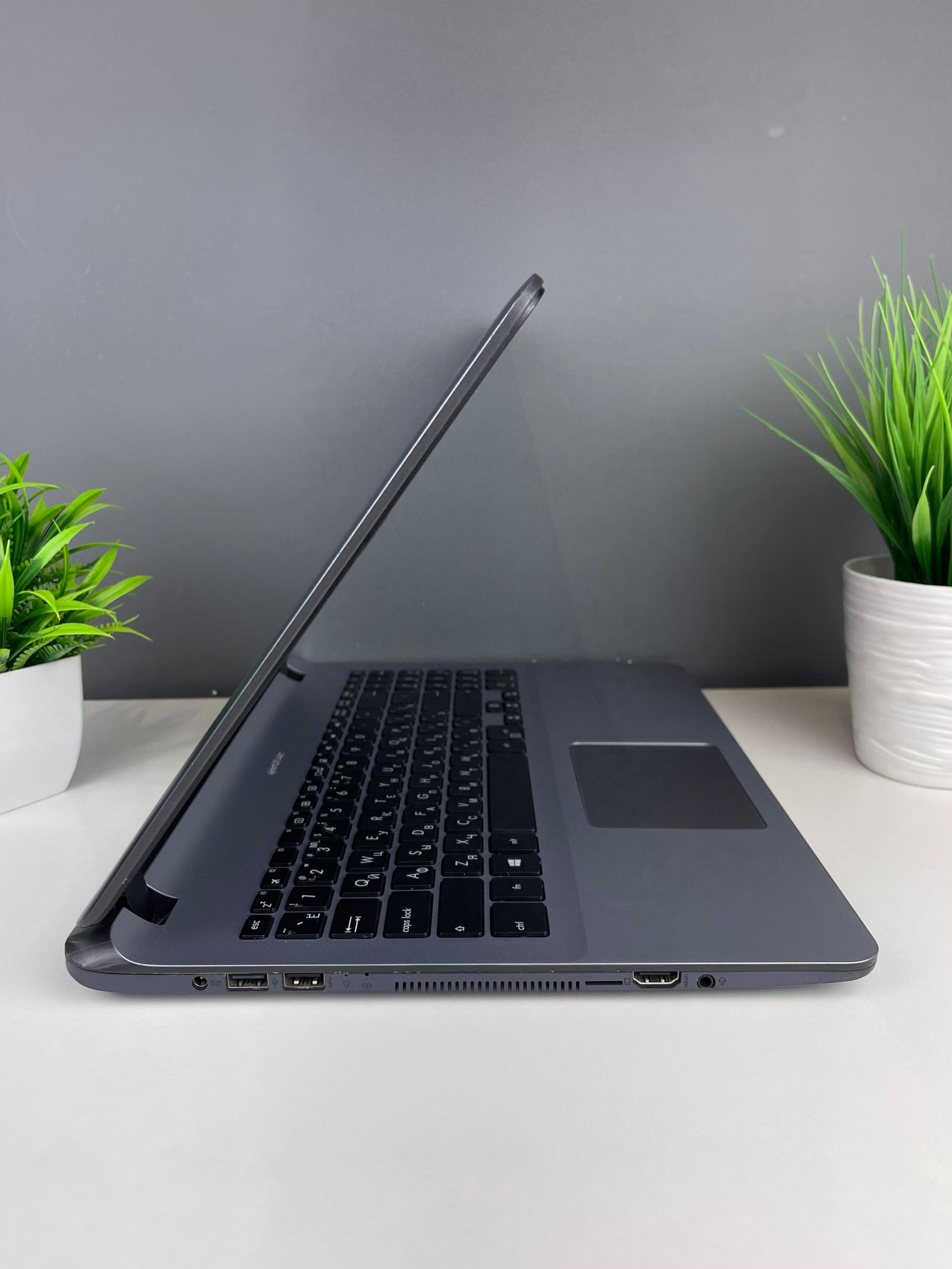 Ноутбук ASUS Asus Core i3/7-пок