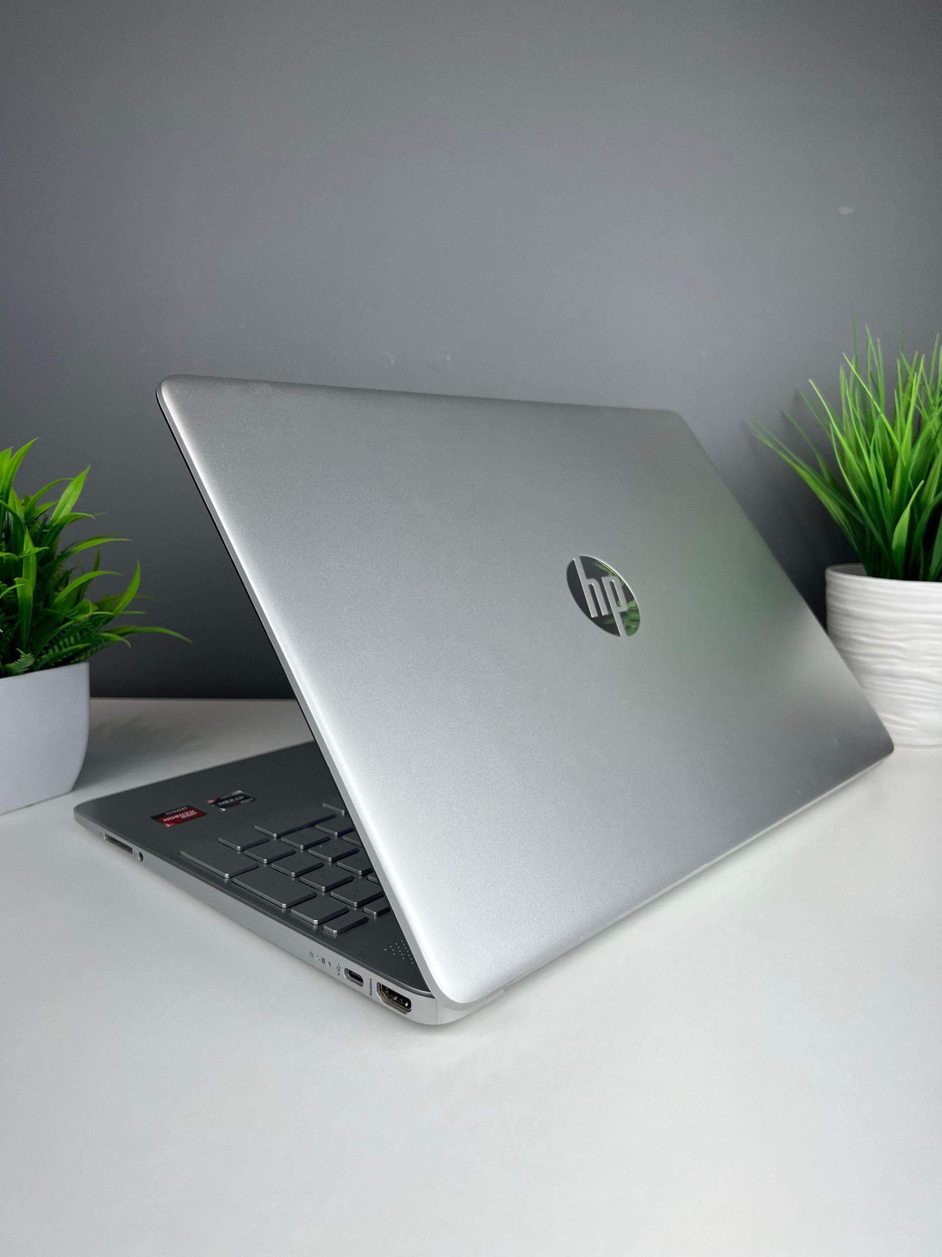 Ноутбук Hp Для работы и учебы AMD Ryzen 5 5-поколение ядер 8 GB 500 GB 15 дюймов