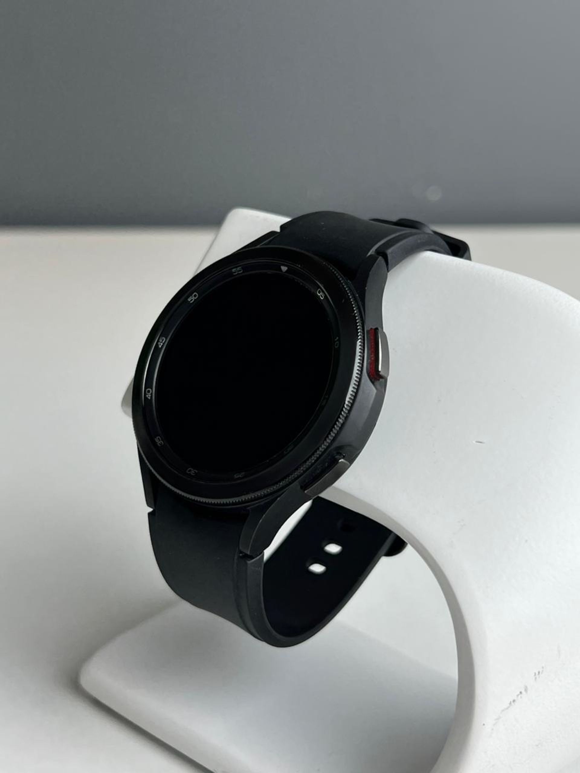Samsung Series 4 Classic SM-R890 44mm
