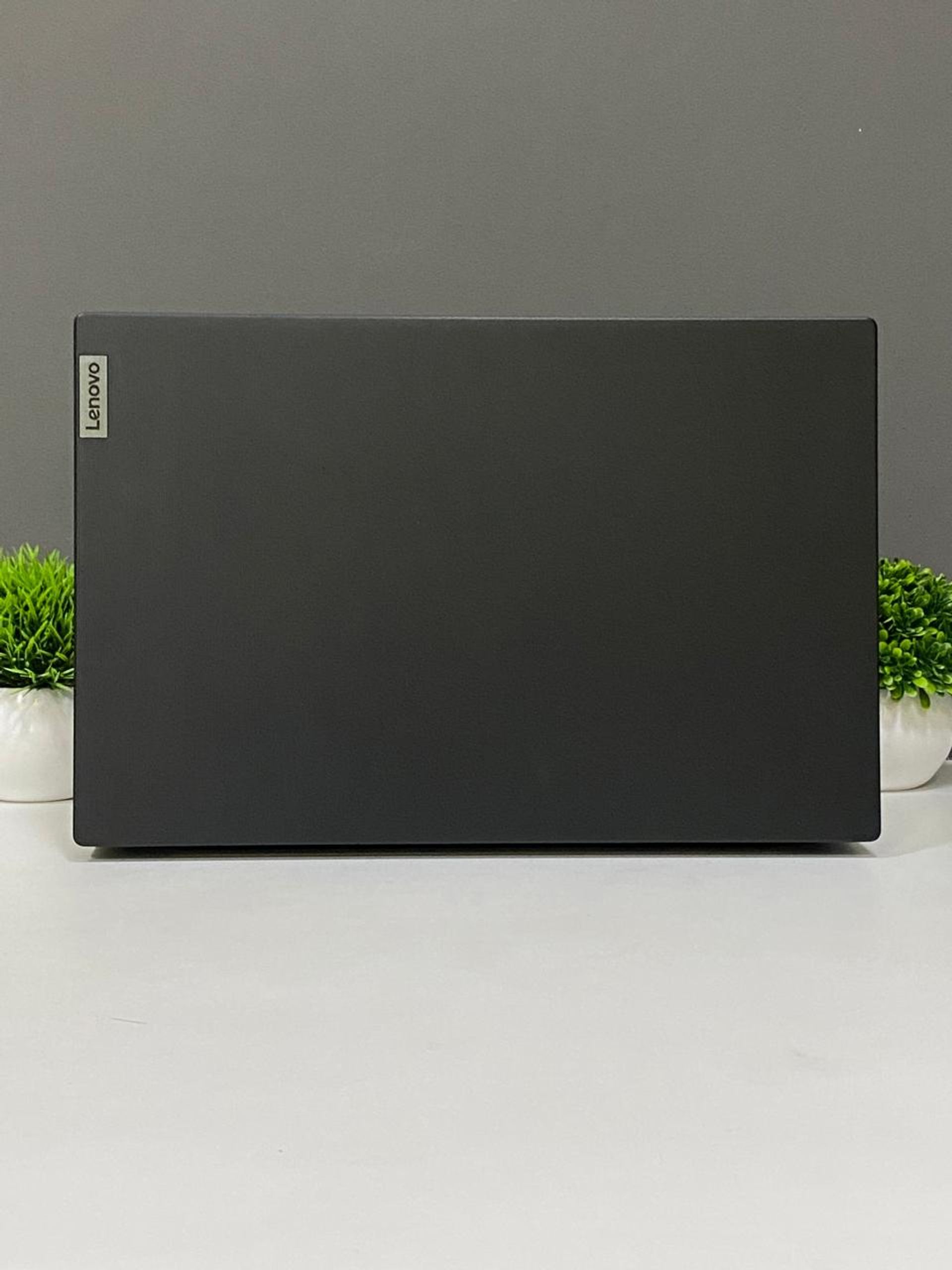 Ноутбук Lenovo ryzen 5 (5-е поколение) 2023 (6 ядер / 12 потоков) AMD Ryzen 5 5-поколение ядер 8 GB 500 GB 18 дюймов