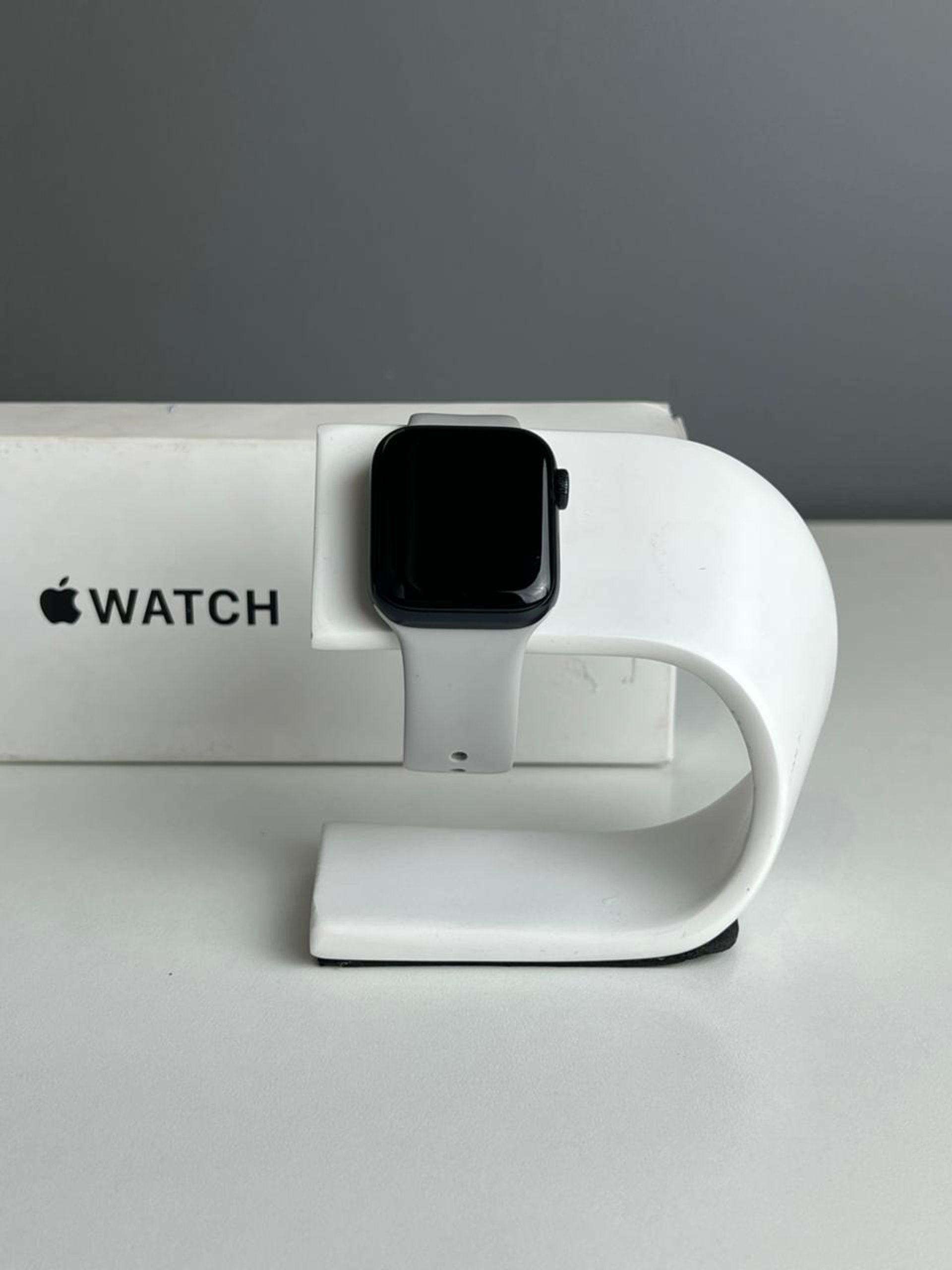Apple Watch SE 40 мм (2е поколение)