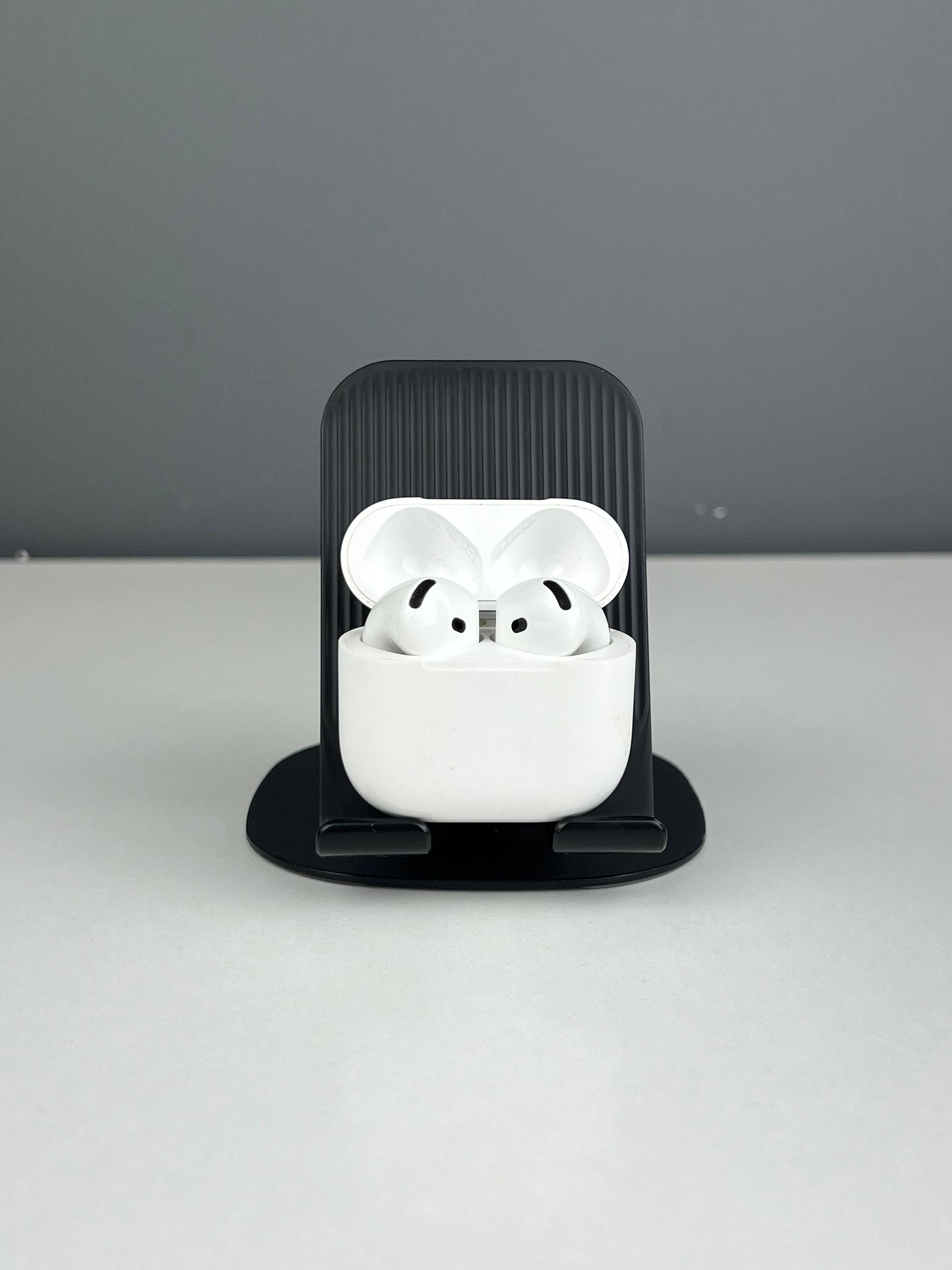 Apple AirPods 4 series