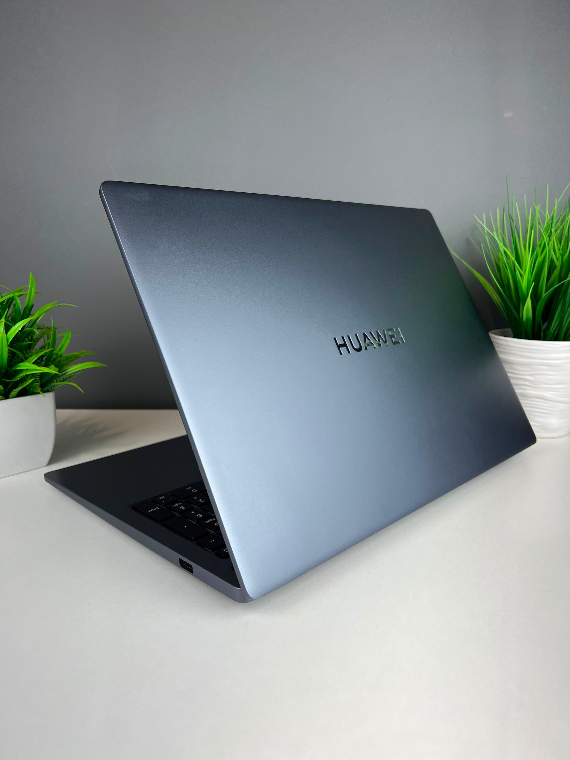 Ноутбук Huawei  core i5/12 пок  Intel Core i5  12-поколение  ядер 8 GB 512 GB 512 GB 15 дюймов