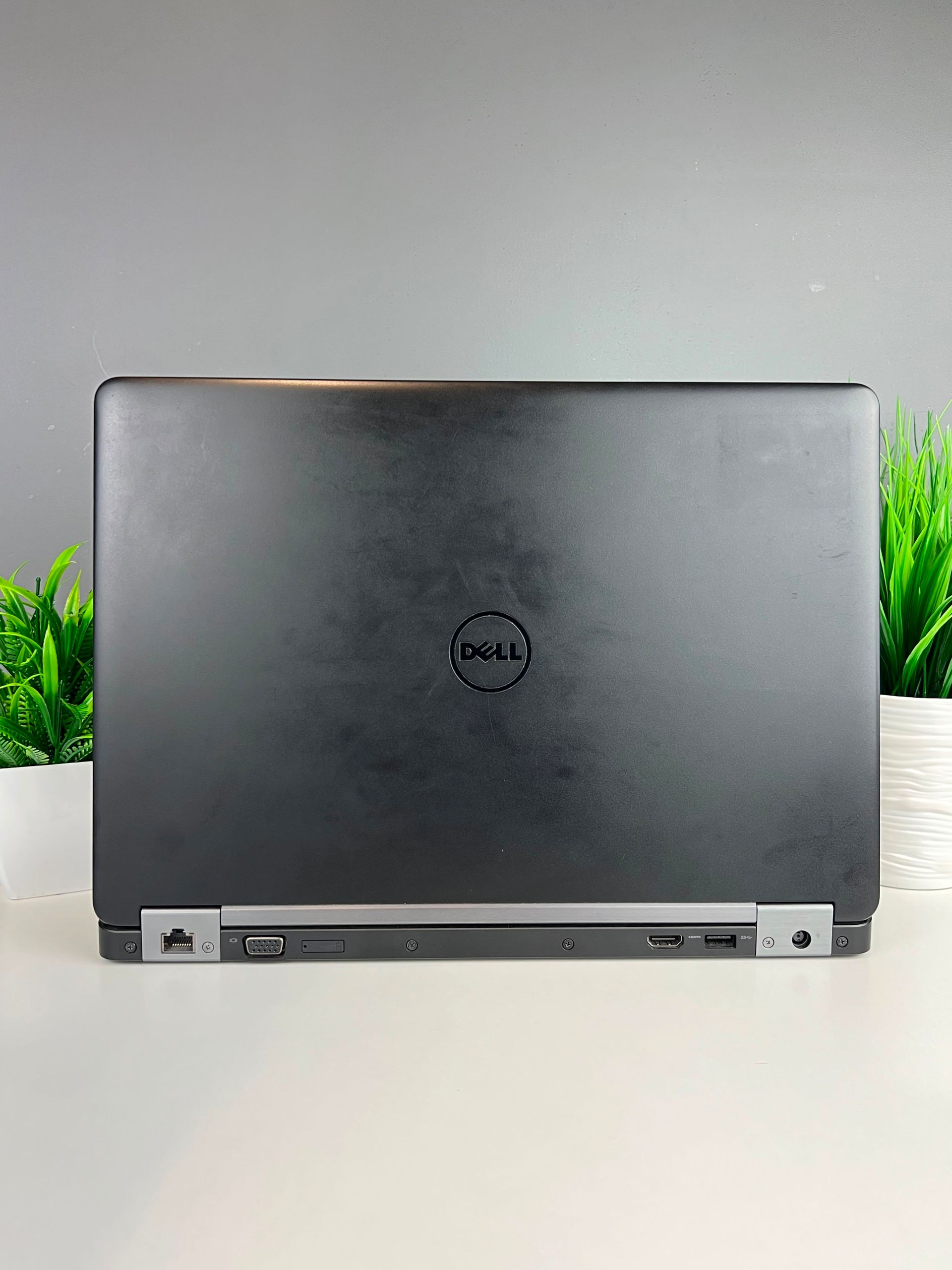 Ноутбук Dell Для работы и учебы  Intel Core i5  6-поколение  ядер 8 GB 240 GB 14 дюймов