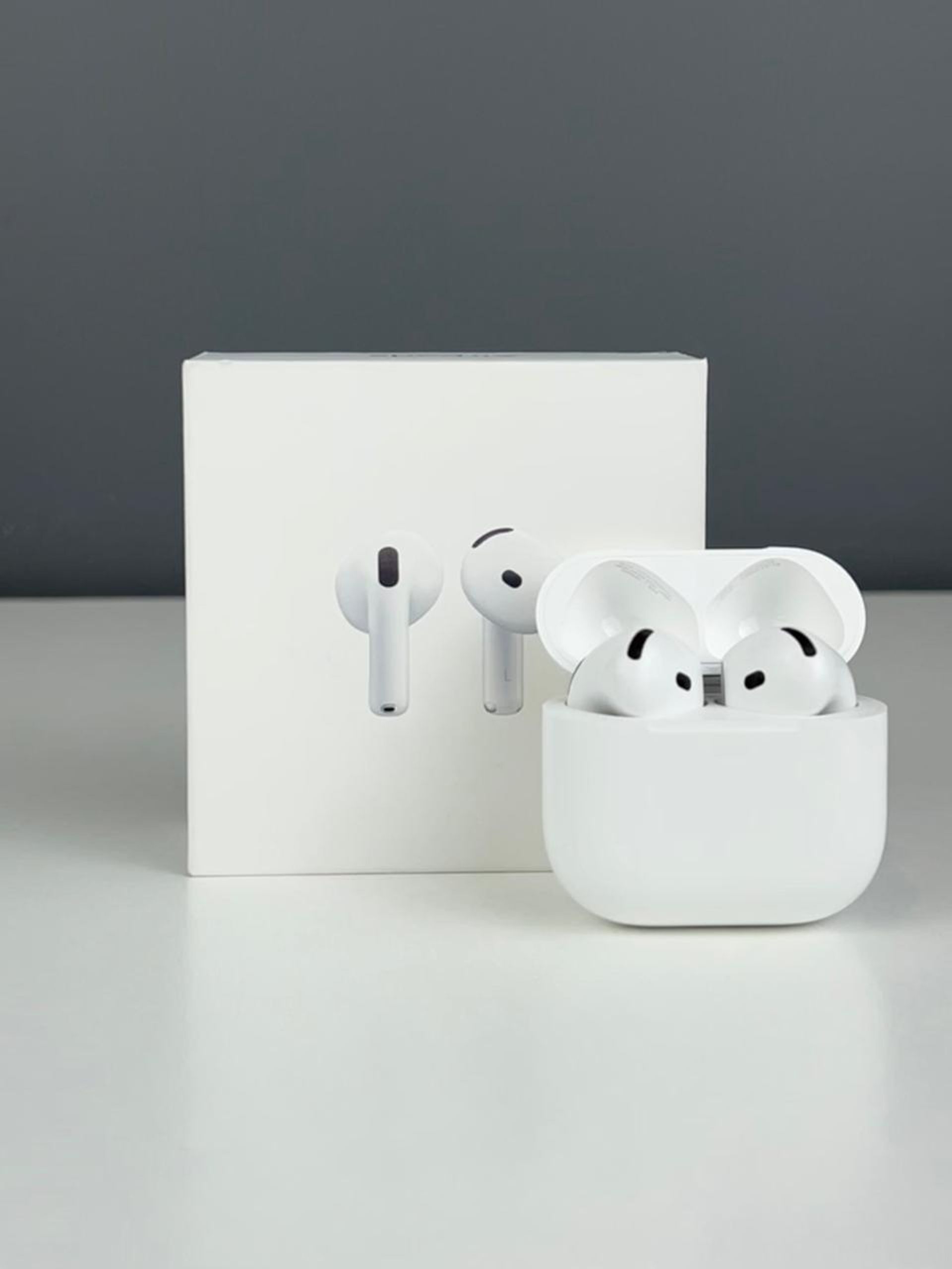 AirPods 4 series