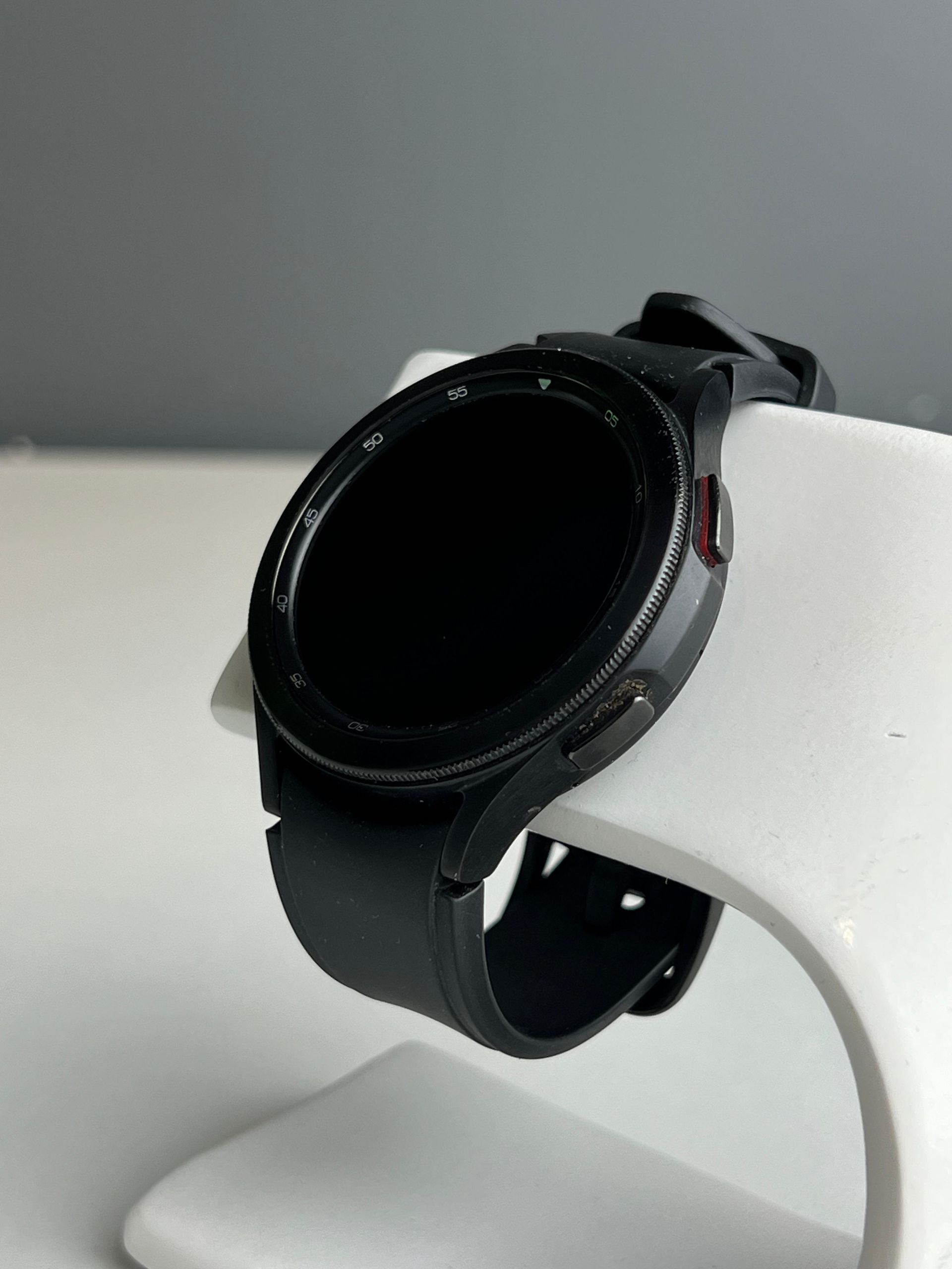 Samsung Series 4 Classic SM-R890 46mm