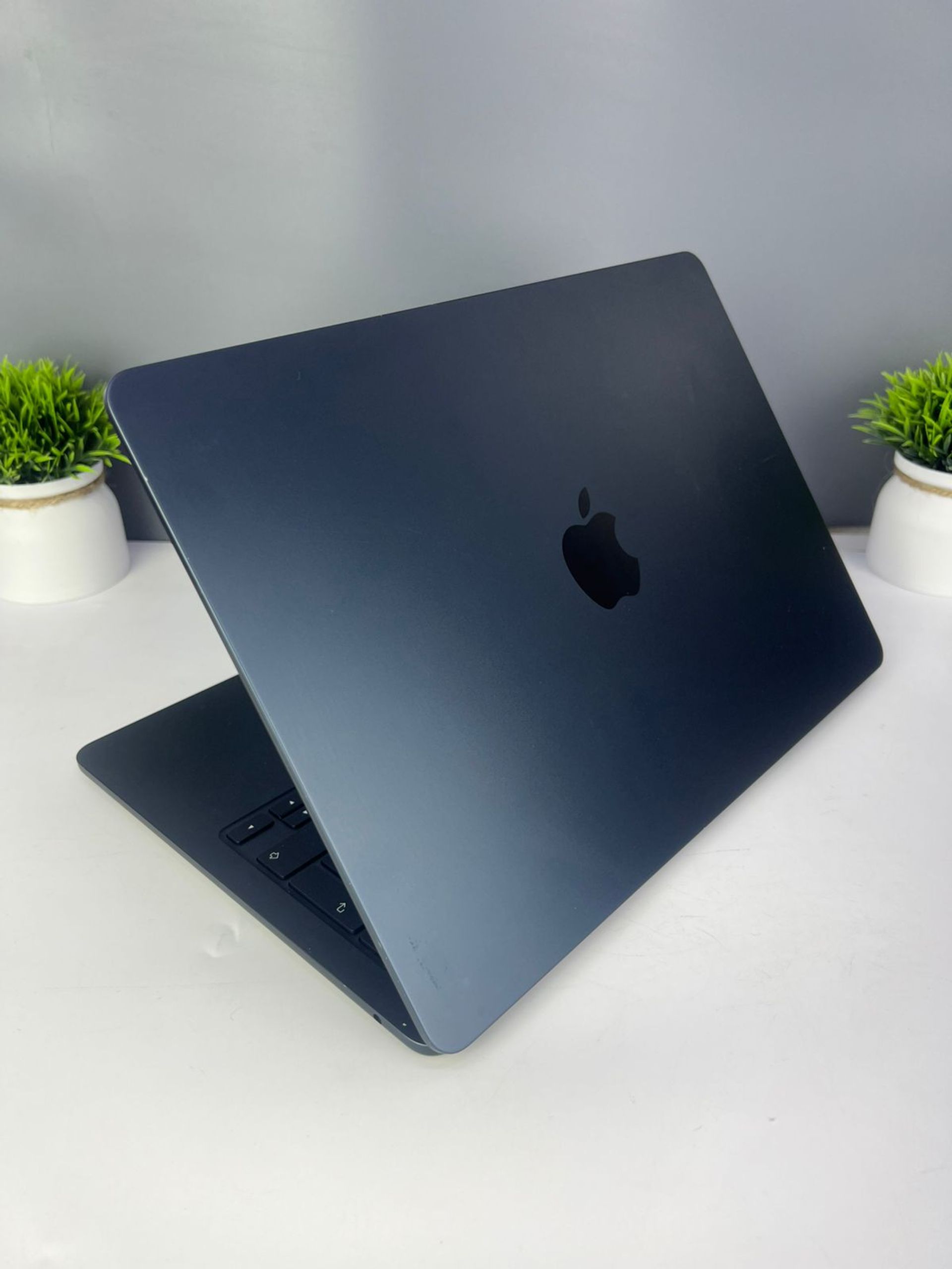 Ноутбук Apple macbook air 13 m4 Apple M3 ядер 8 GB 512 GB