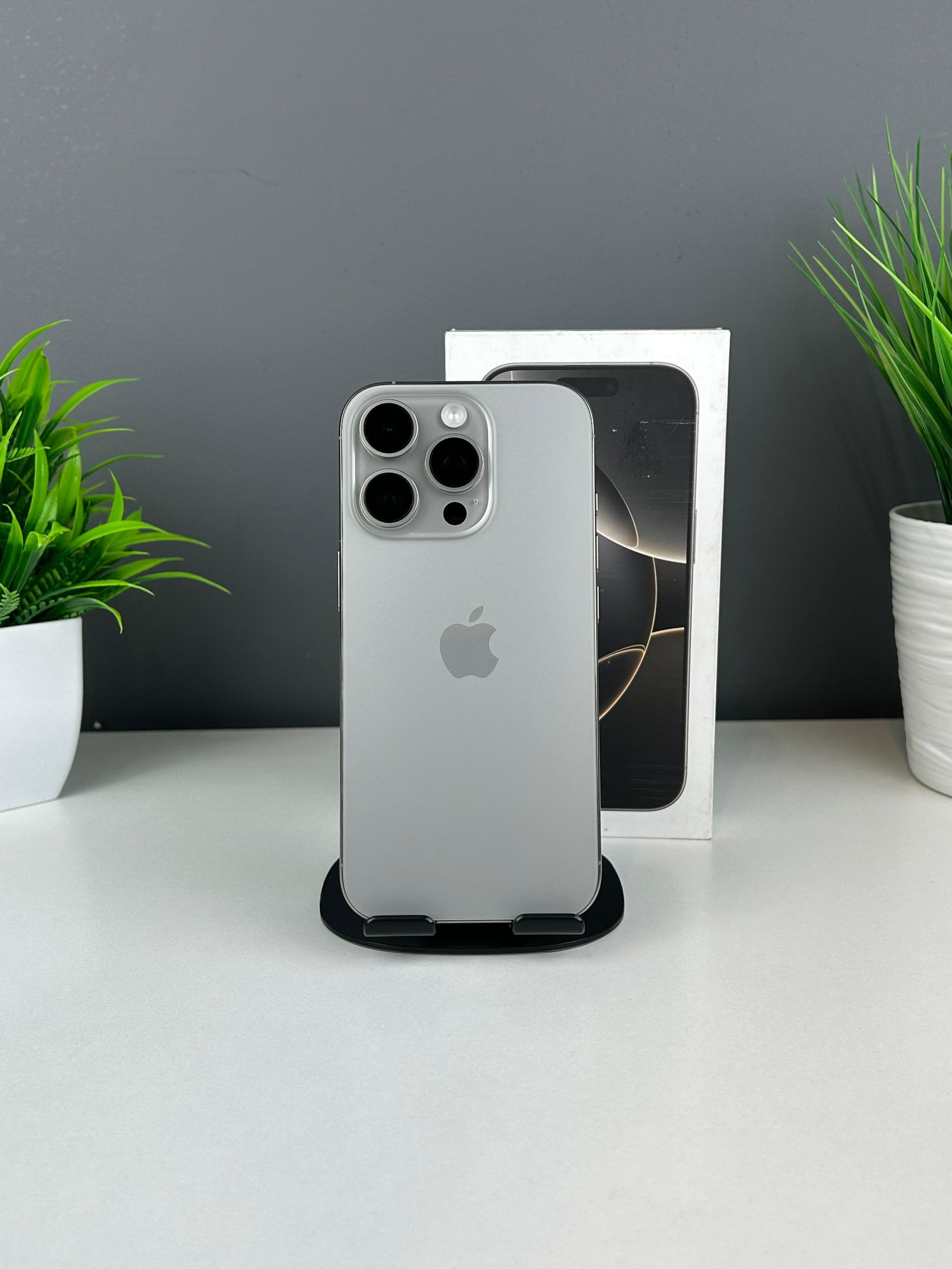 Apple iPhone 16 Pro 256Gb - фото_0