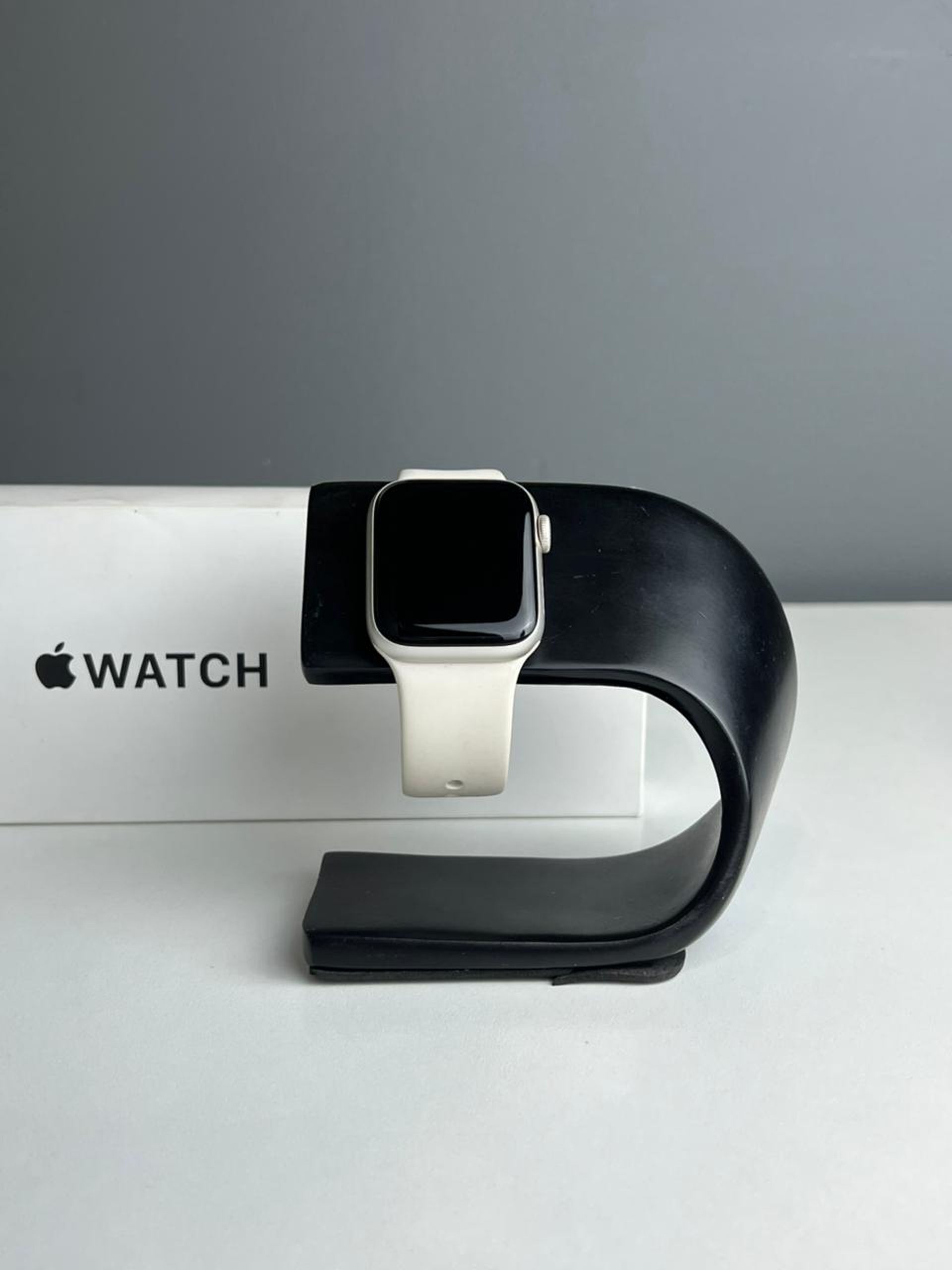 Apple Watch SE 40 мм (2е поколение)