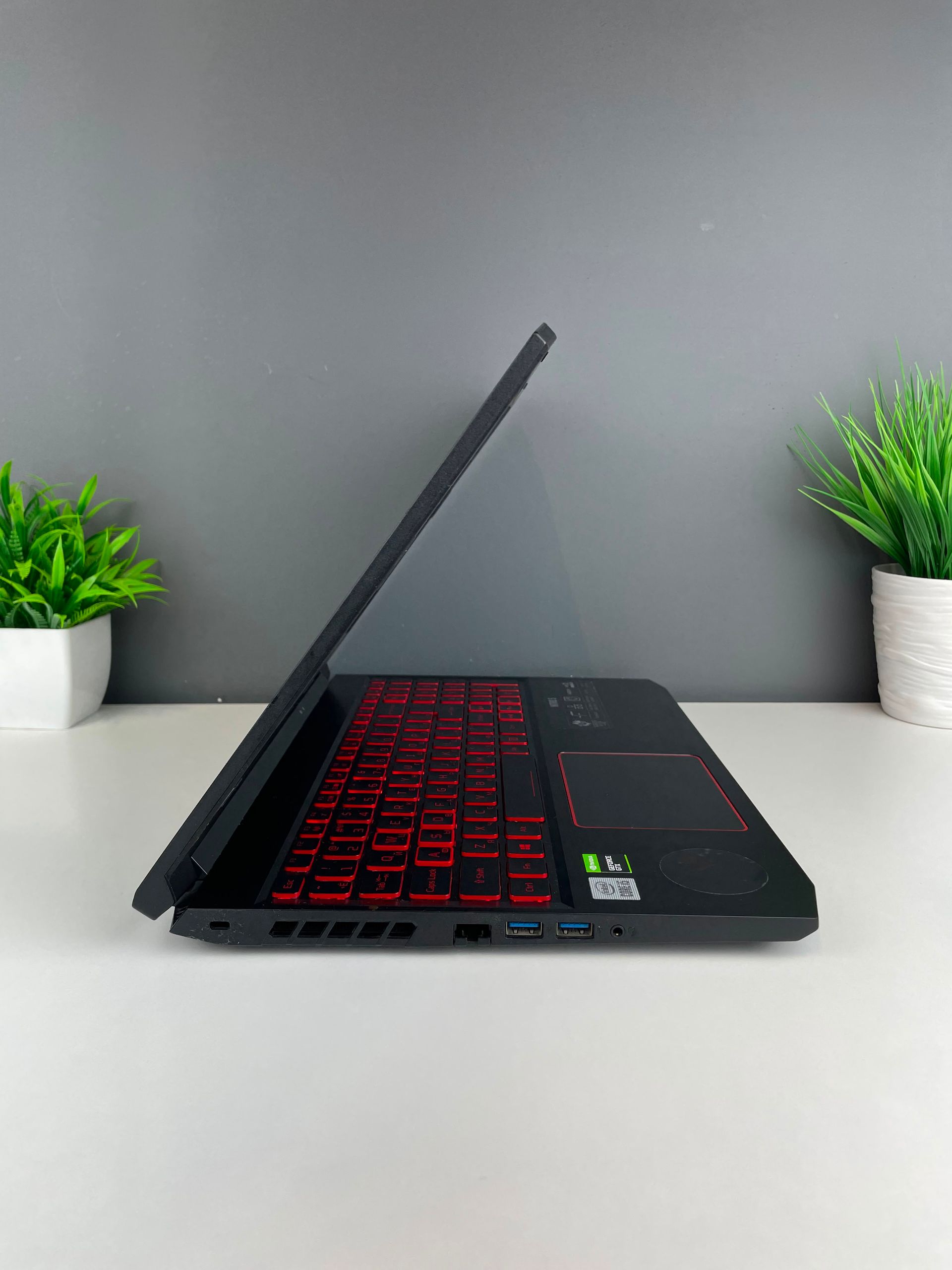 Ноутбук Acer core i5/10 пок  Intel Core i5  10-поколение  ядер 16 GB 500 GB 16 дюймов