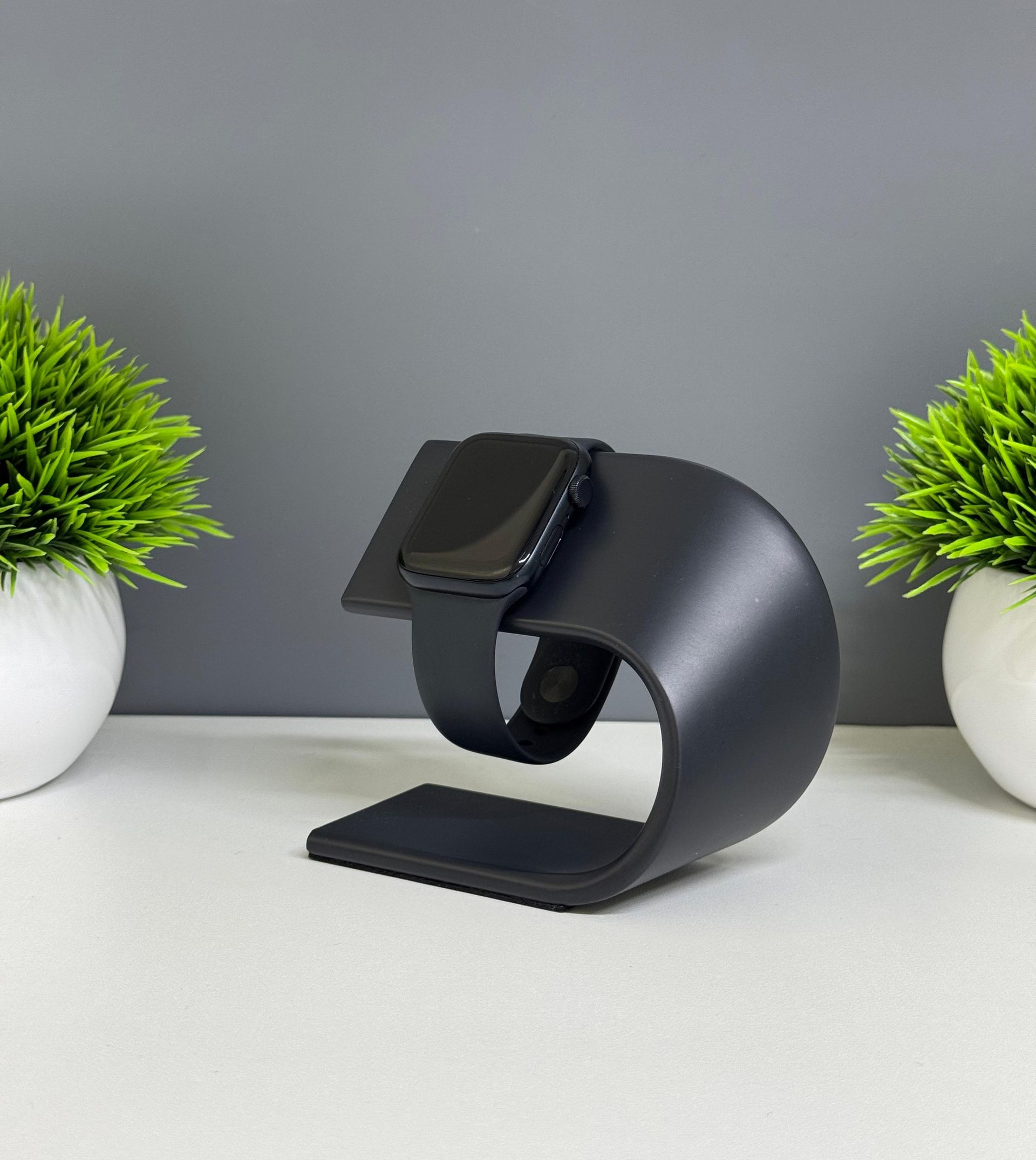 Apple Watch SE 44 мм (2е поколение)