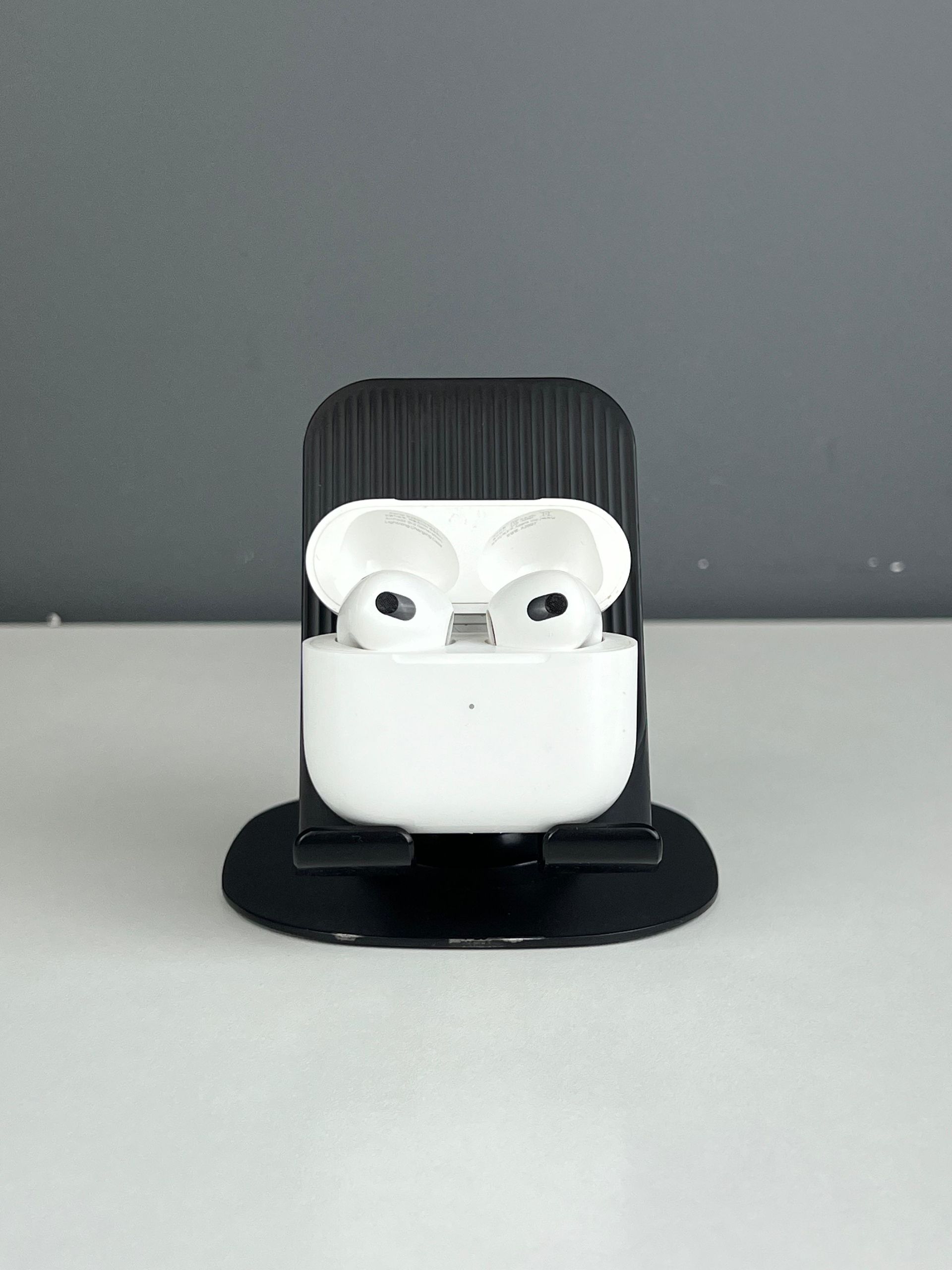 Apple AirPods 3 series