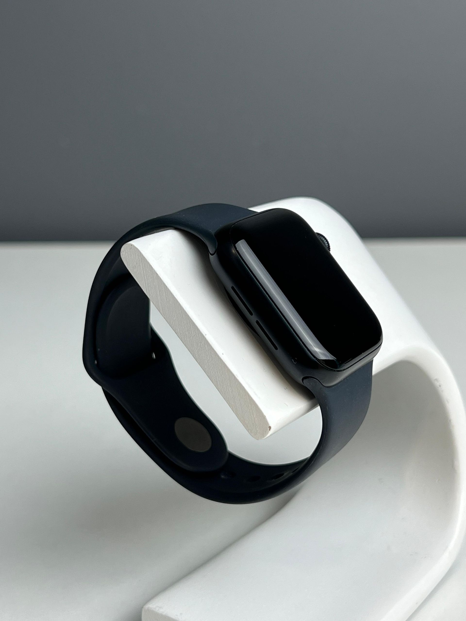 Apple Watch SE 40 мм (2е поколение) - фото_1