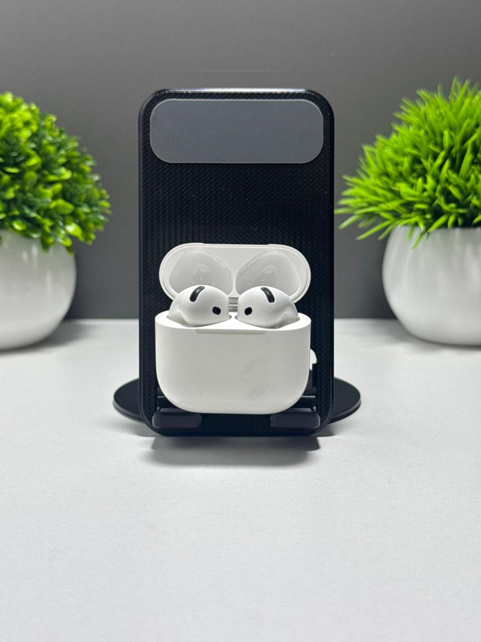 Apple AirPods 4 series
