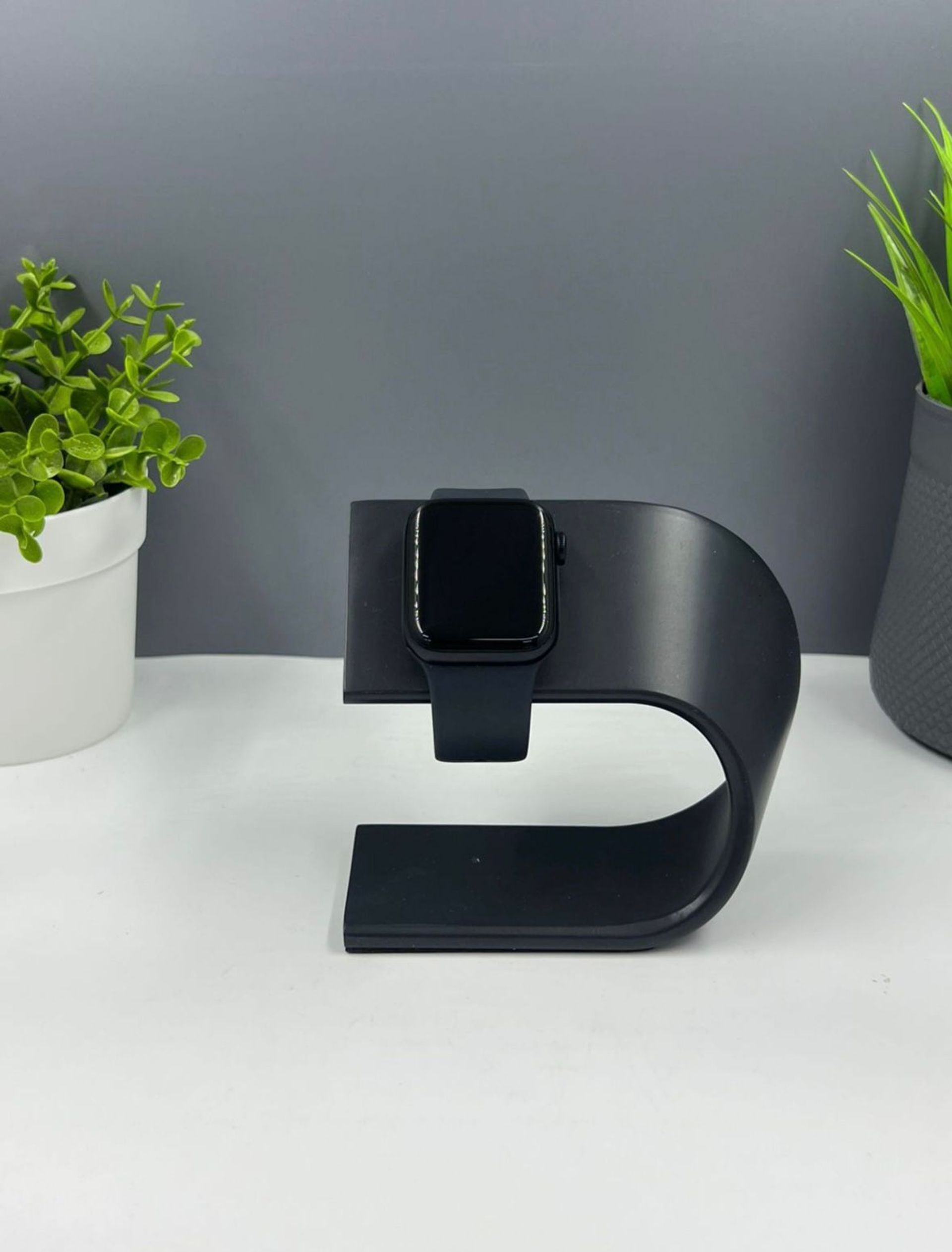 Apple Series SE 40 mm (2е поколение) 40mm