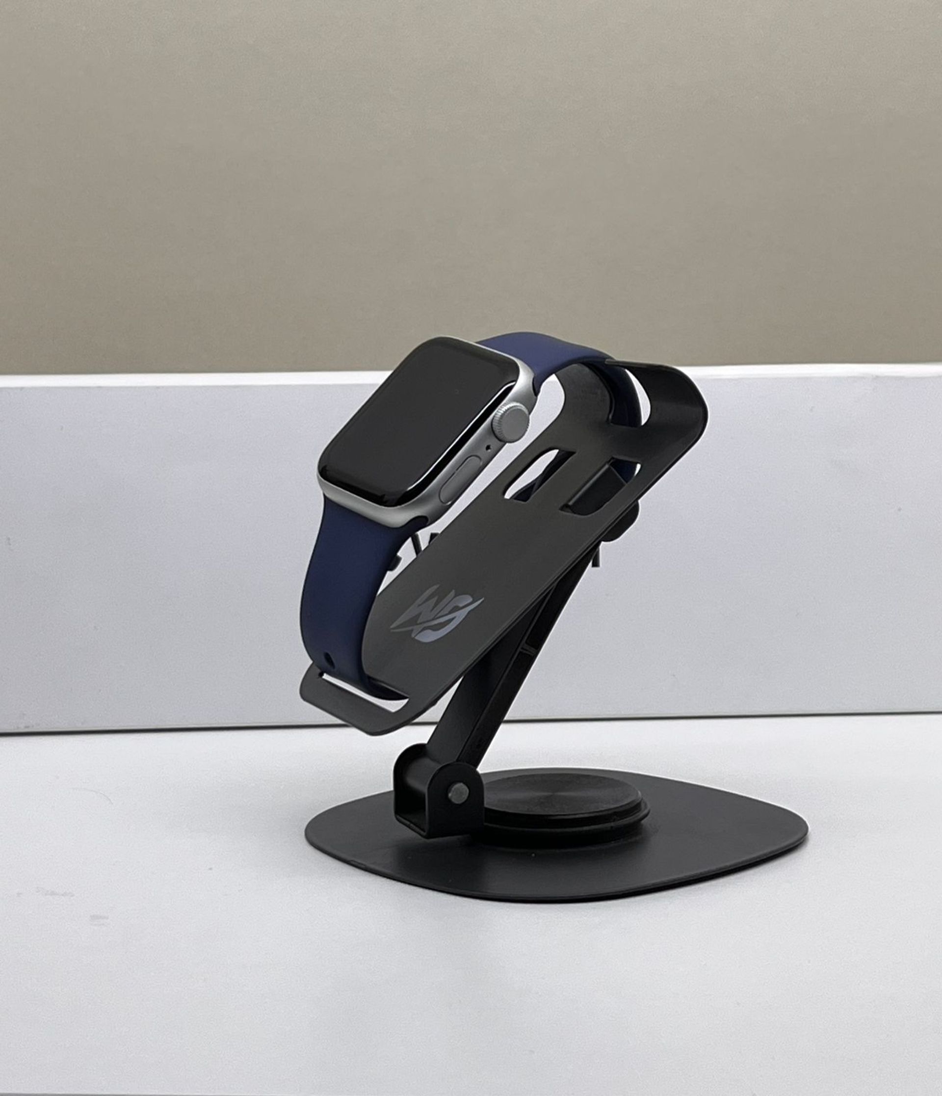 Apple Watch SE 40 мм (2е поколение) - фото_1