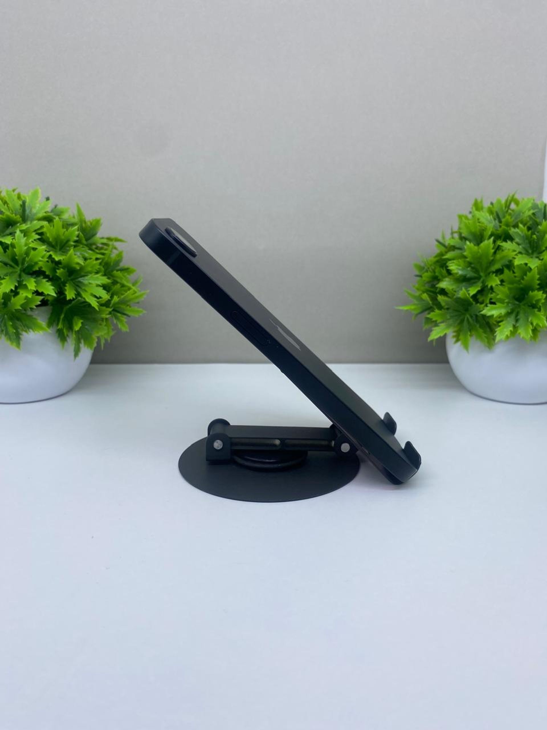 Apple iPhone 16e 128GB