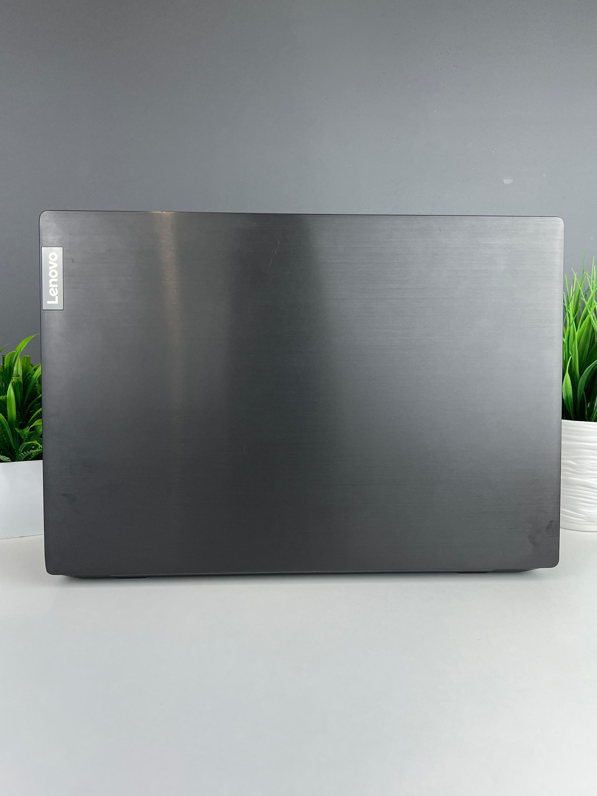 Ноутбук Lenovo ryzen 7 (3-е поколение) 2019 (8 ядер / 16 потоков) AMD Ryzen 7 3-поколение ядер 8 GB 13 дюймов