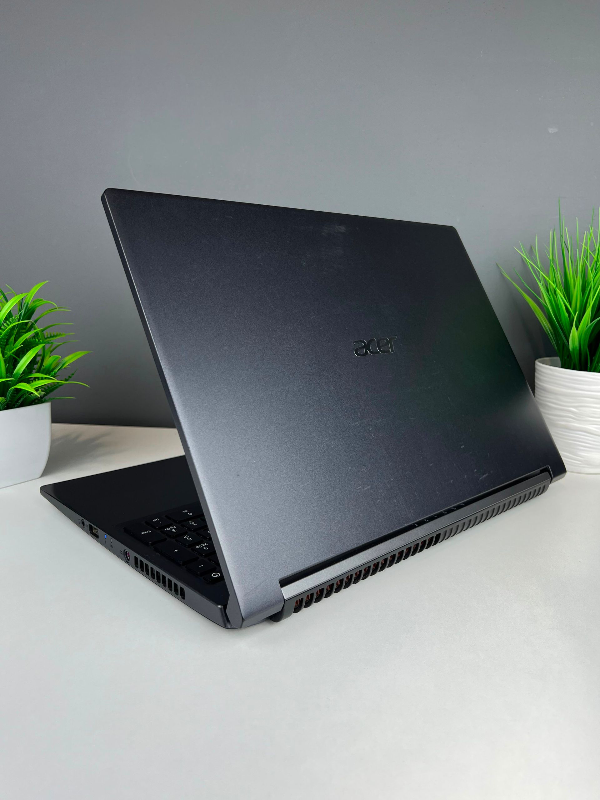 Ноутбук Acer Игровой AMD Ryzen 5 5-поколение ядер 8 GB 500 GB 15 дюймов