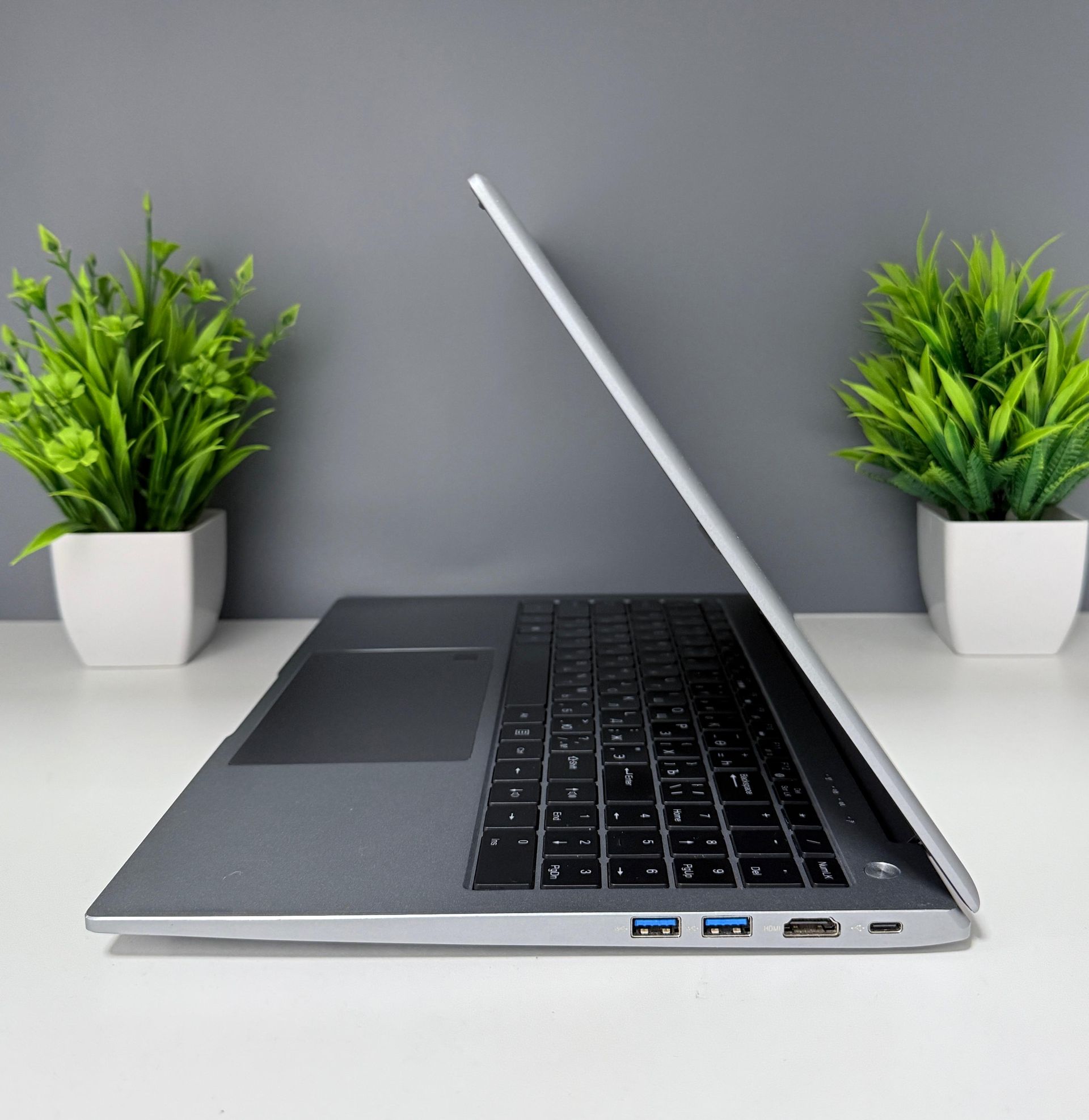Ноутбук Другие марки core i7/11 пок  Intel Core i7  11-поколение  ядер 16 GB 512 GB 16 дюймов