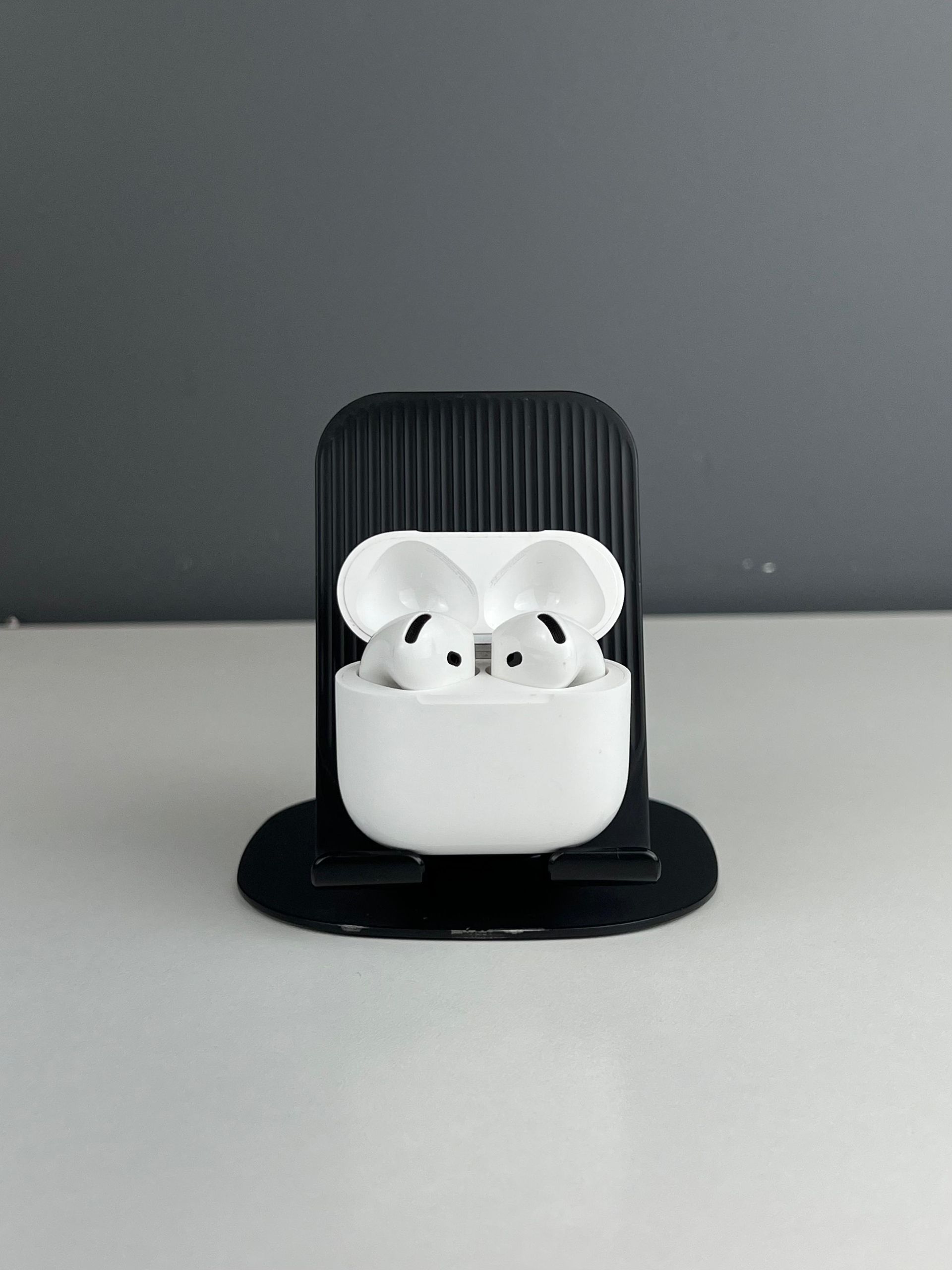 Apple AirPods 4 series
