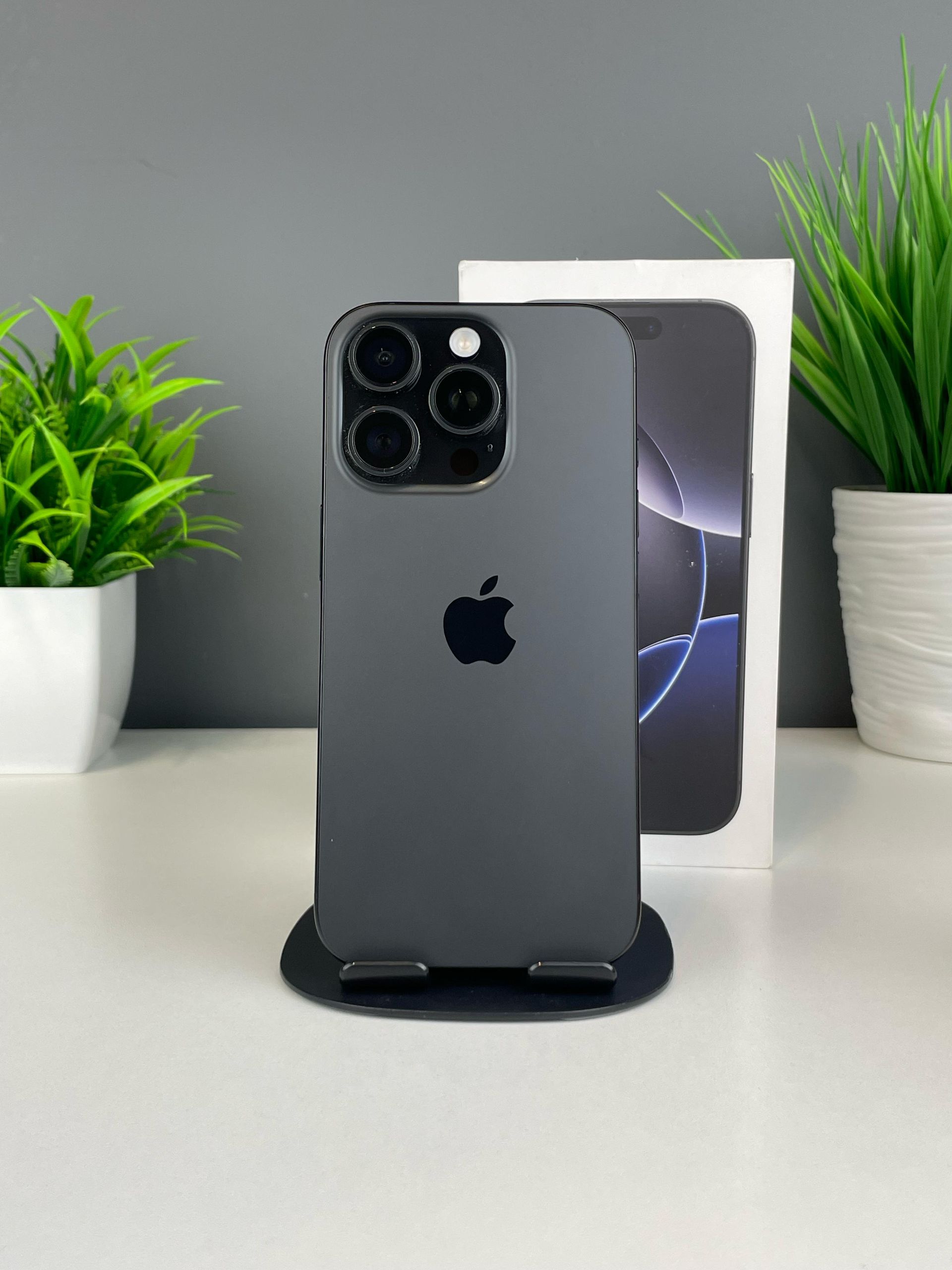 Apple iPhone 16 Pro 256Gb - фото_0