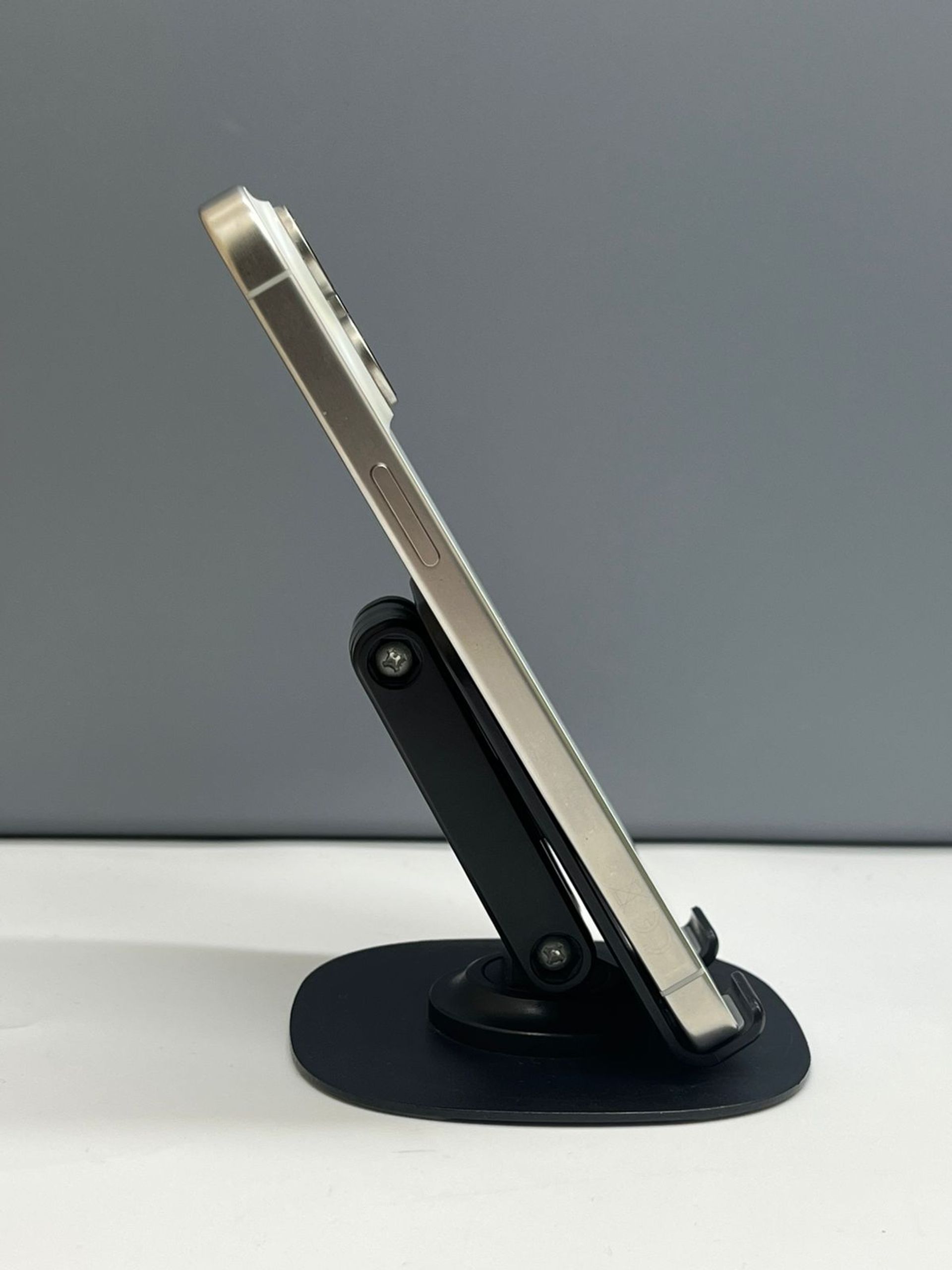 Apple iPhone 15 Pro Max 256GB - фото_2