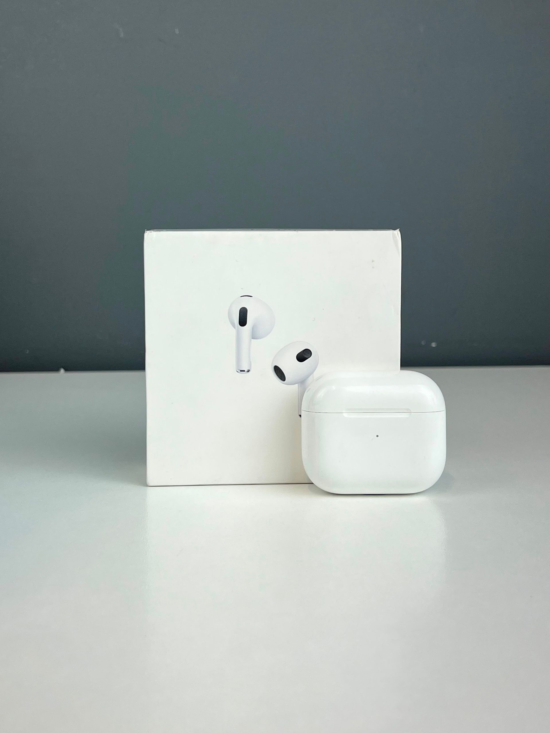 Apple AirPods 3 series