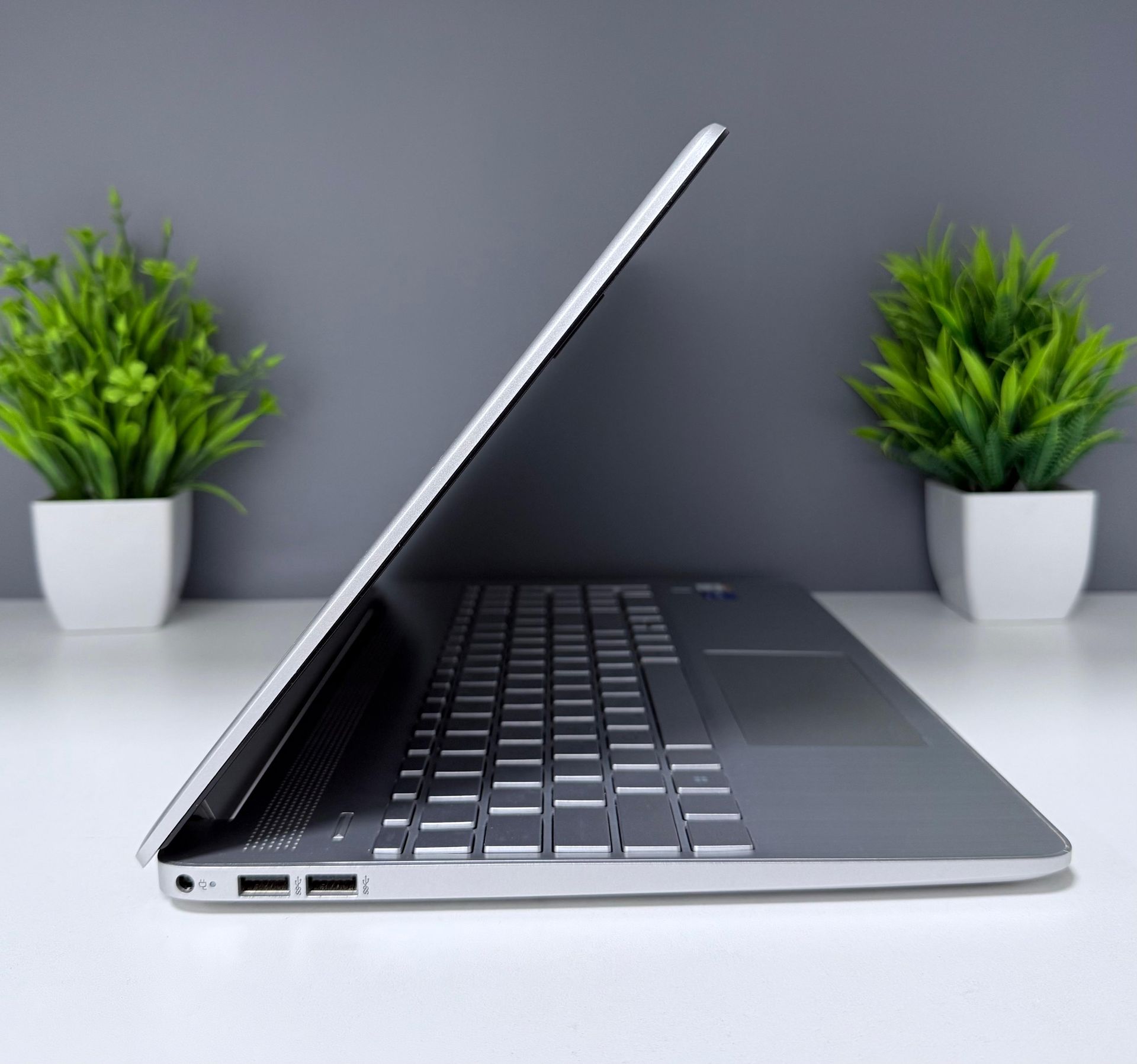 Ноутбук Hp Для работы и учебы  Intel Core i5  12-поколение  ядер 16 GB 512 GB 16 дюймов