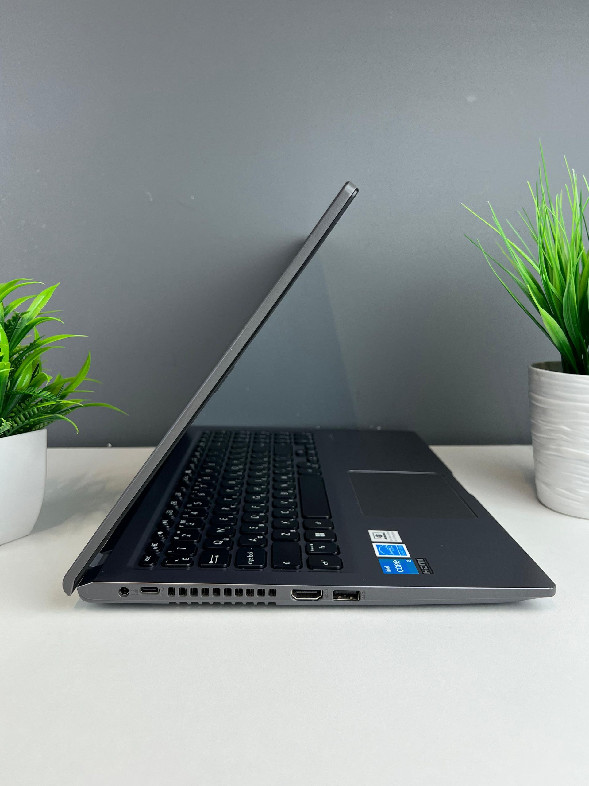 Ноутбук Asus Для работы и учебы  Intel Core i3  11-поколение  ядер 8 GB 512 GB 15 дюймов