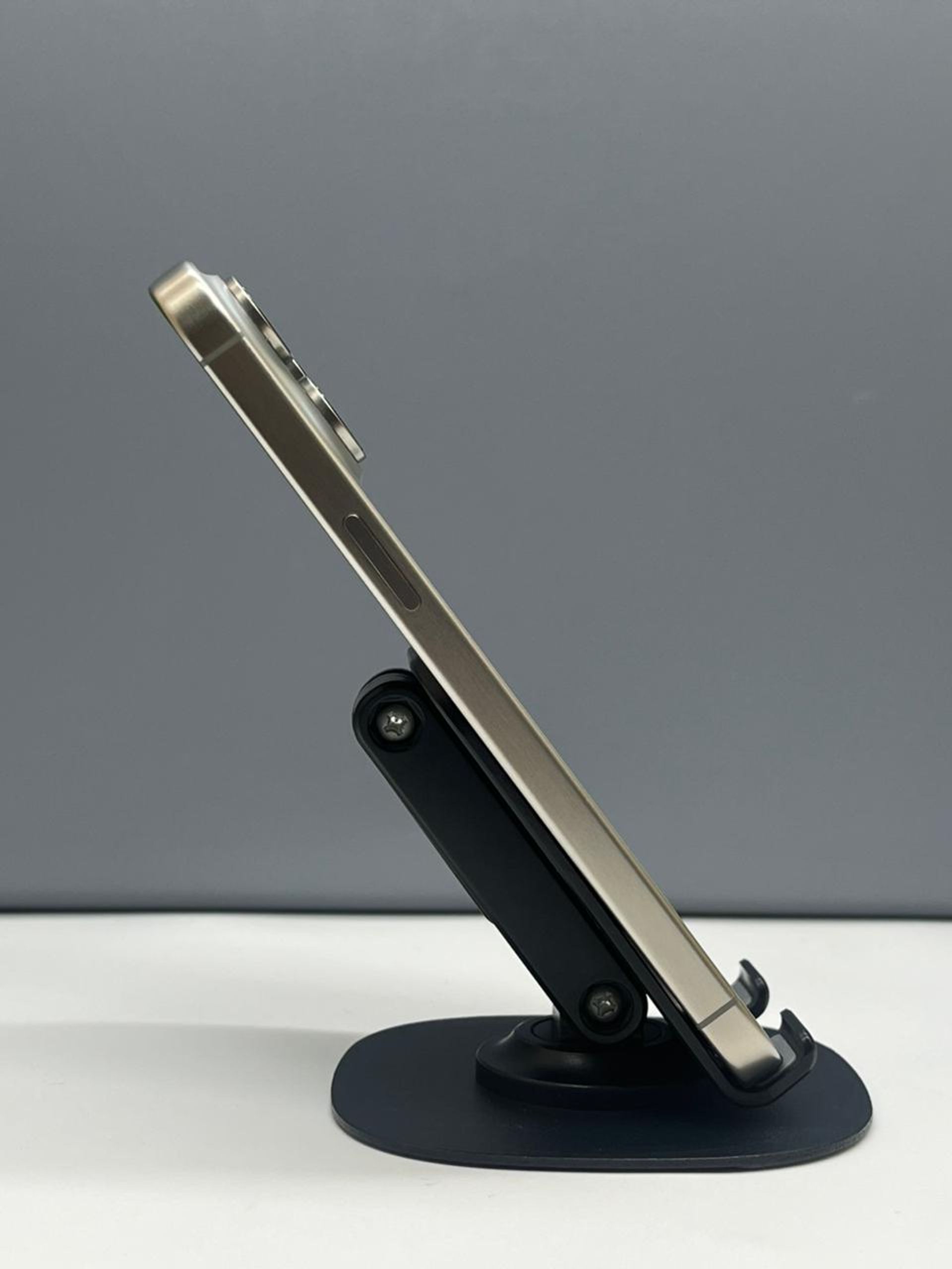 Apple iPhone 15 Pro Max 256GB - фото_2