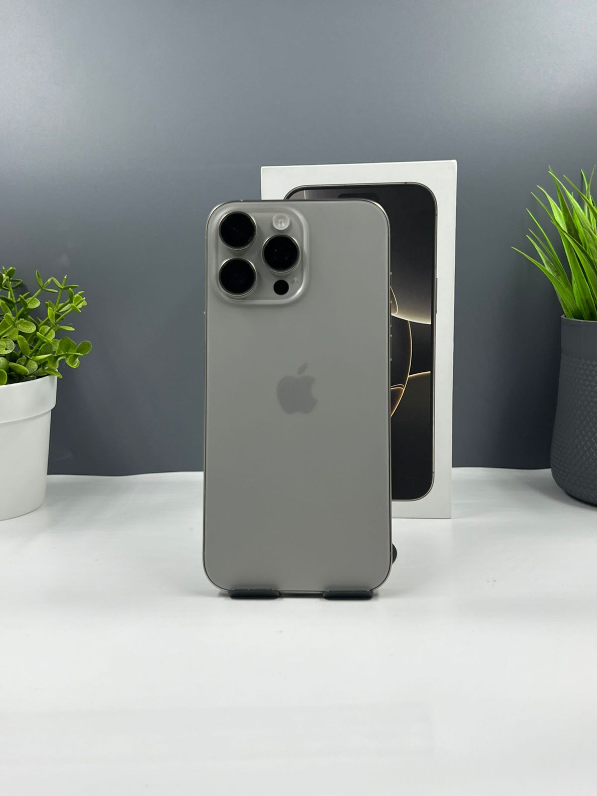 Apple iPhone 16 Pro Max 256GB - фото_0