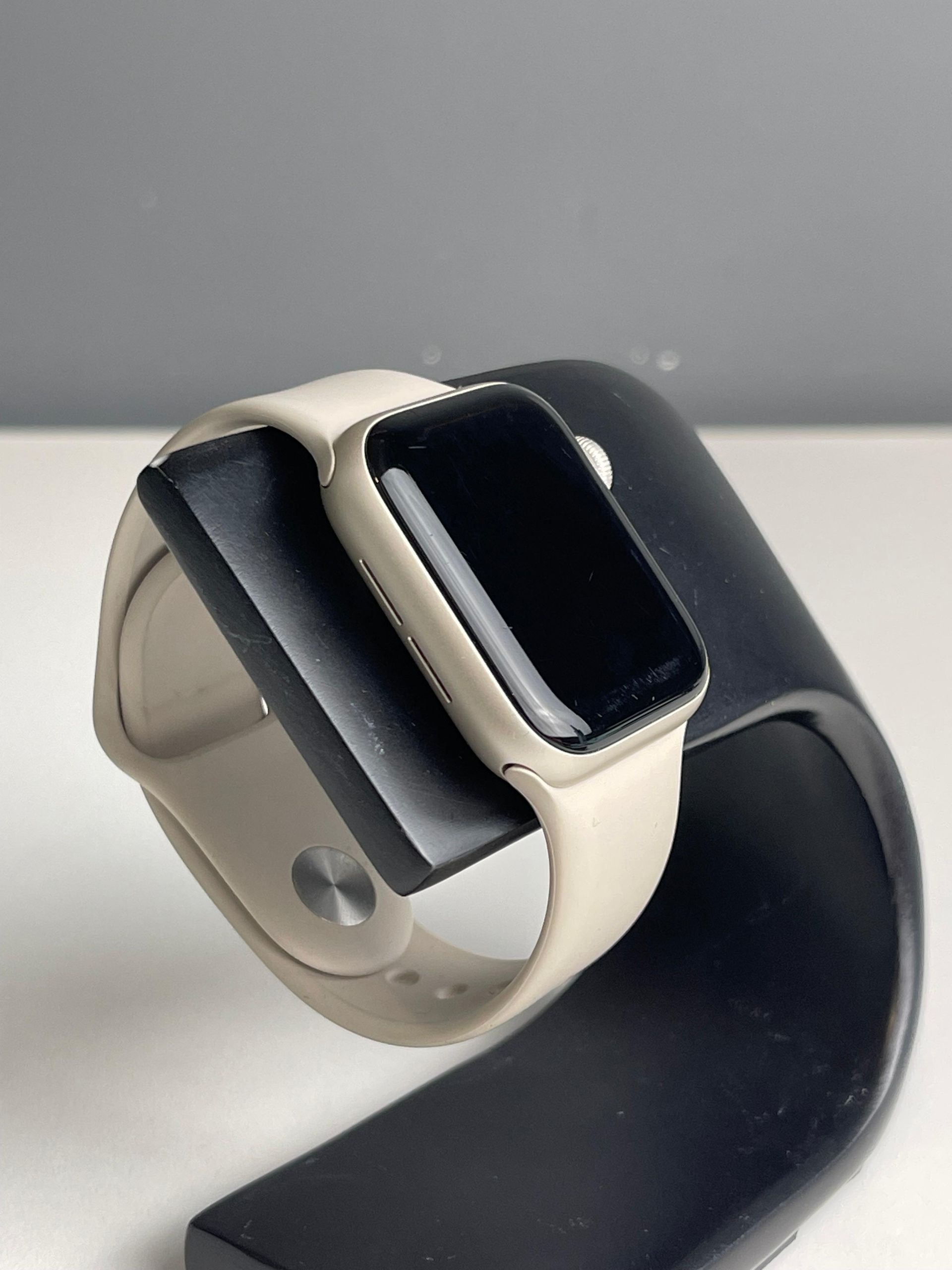 Apple Watch SE 40 мм (2е поколение)