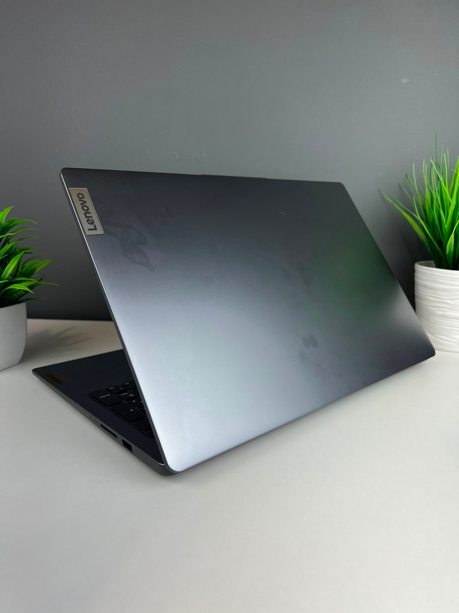 Ноутбук Lenovo ryzen 5 (5-е поколение) 2023 (6 ядер / 12 потоков) AMD Ryzen 5 7-поколение ядер 16 GB 512 GB 12 дюймов