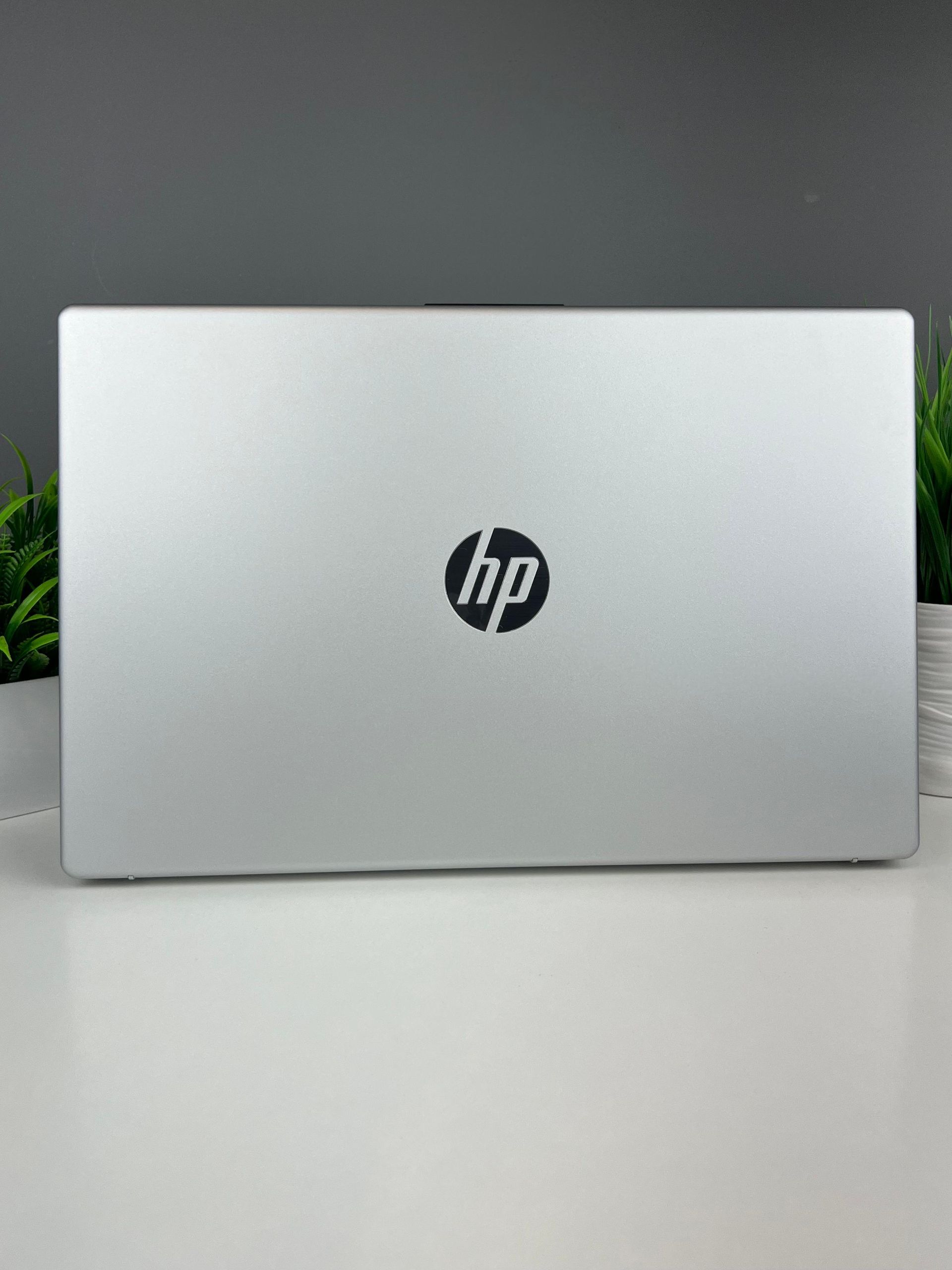Ноутбук Hp ryzen 5 (5-е поколение) 2023 (6 ядер / 12 потоков) AMD Ryzen 5 5-поколение ядер 16 GB 512 GB 15 дюймов