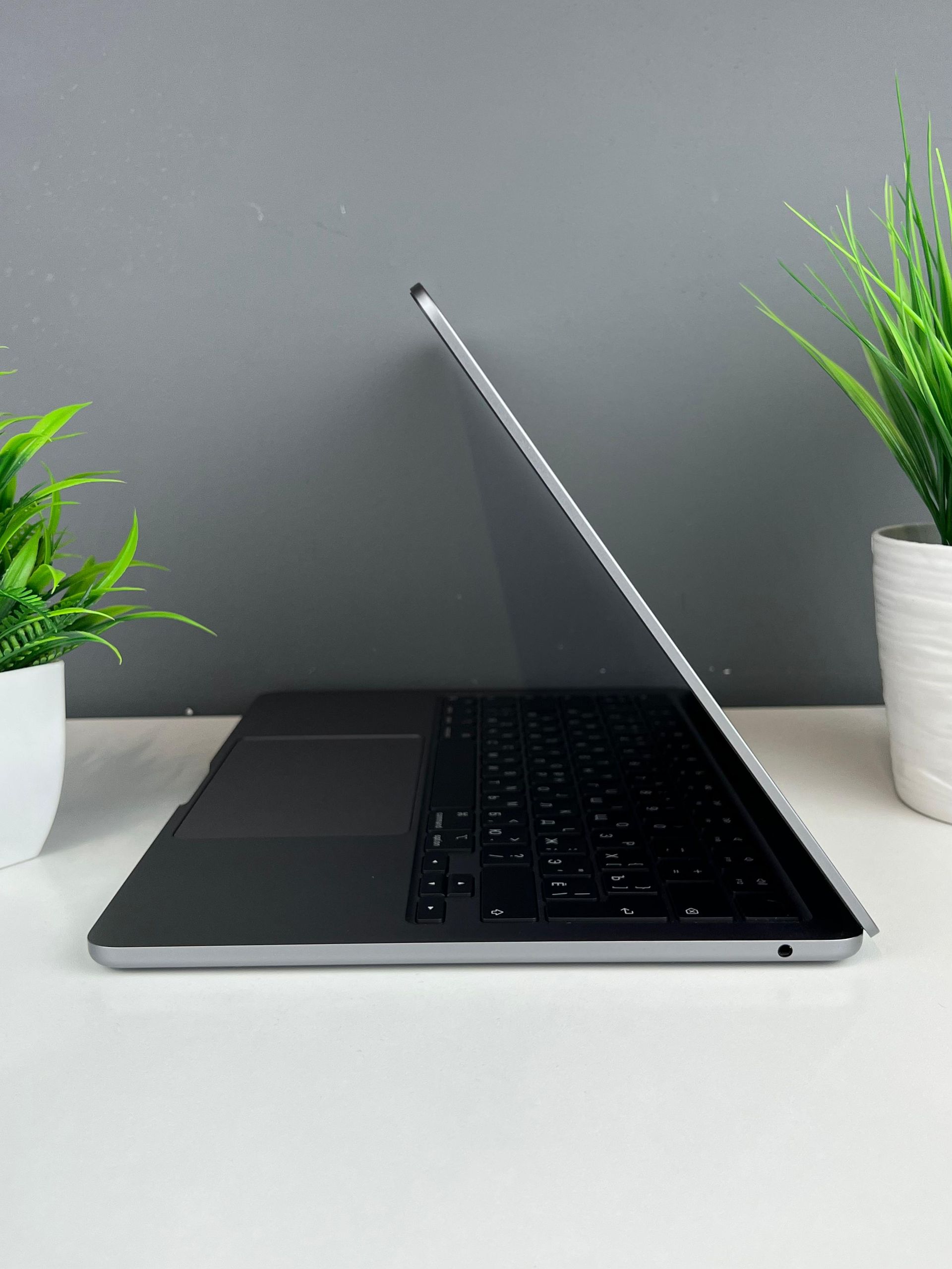 Ноутбук Apple macbook air 13 m2 Apple M2 ядер 8 GB 256 GB 13 дюймов