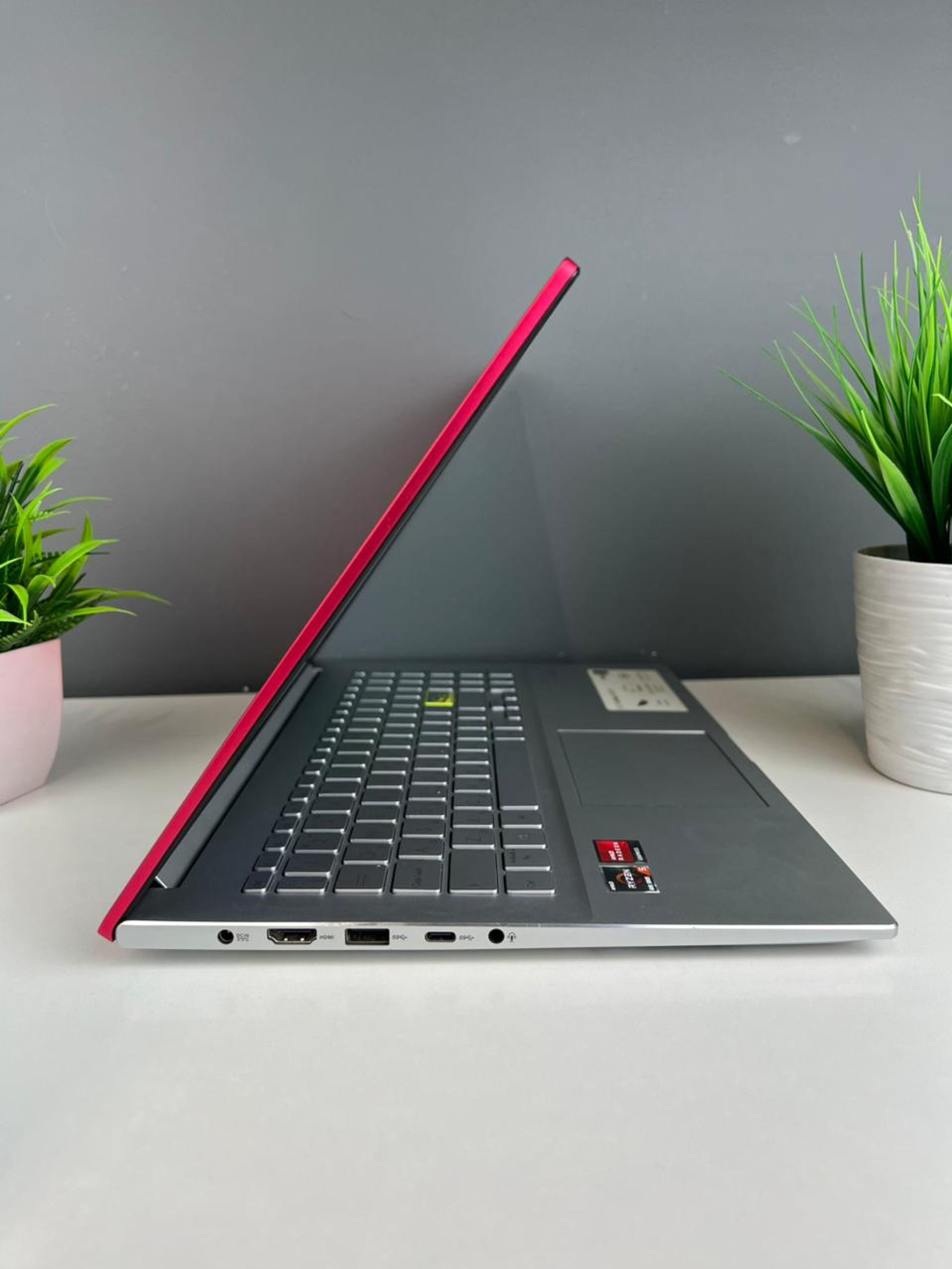 Asus VivoBook Ryzen 5 (4-е поколение) 2020-2022 (6 ядер / 12 потоков)