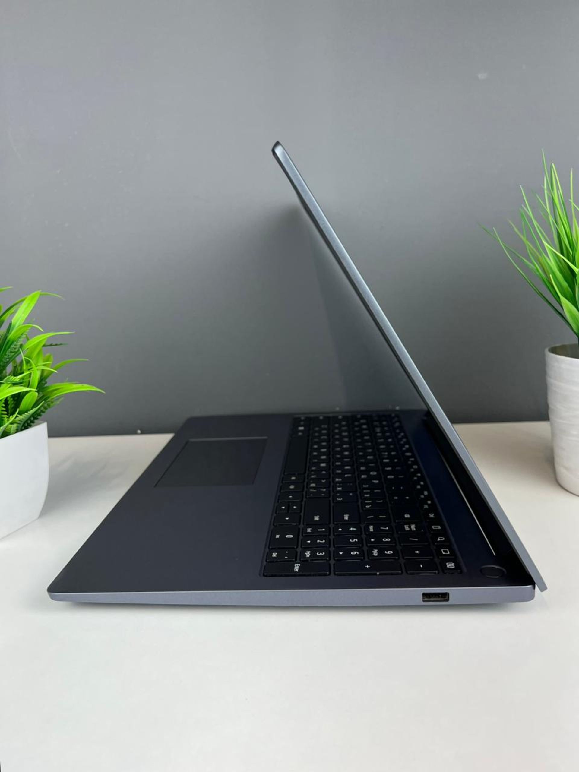 Huаwei  Core™  i3-12;