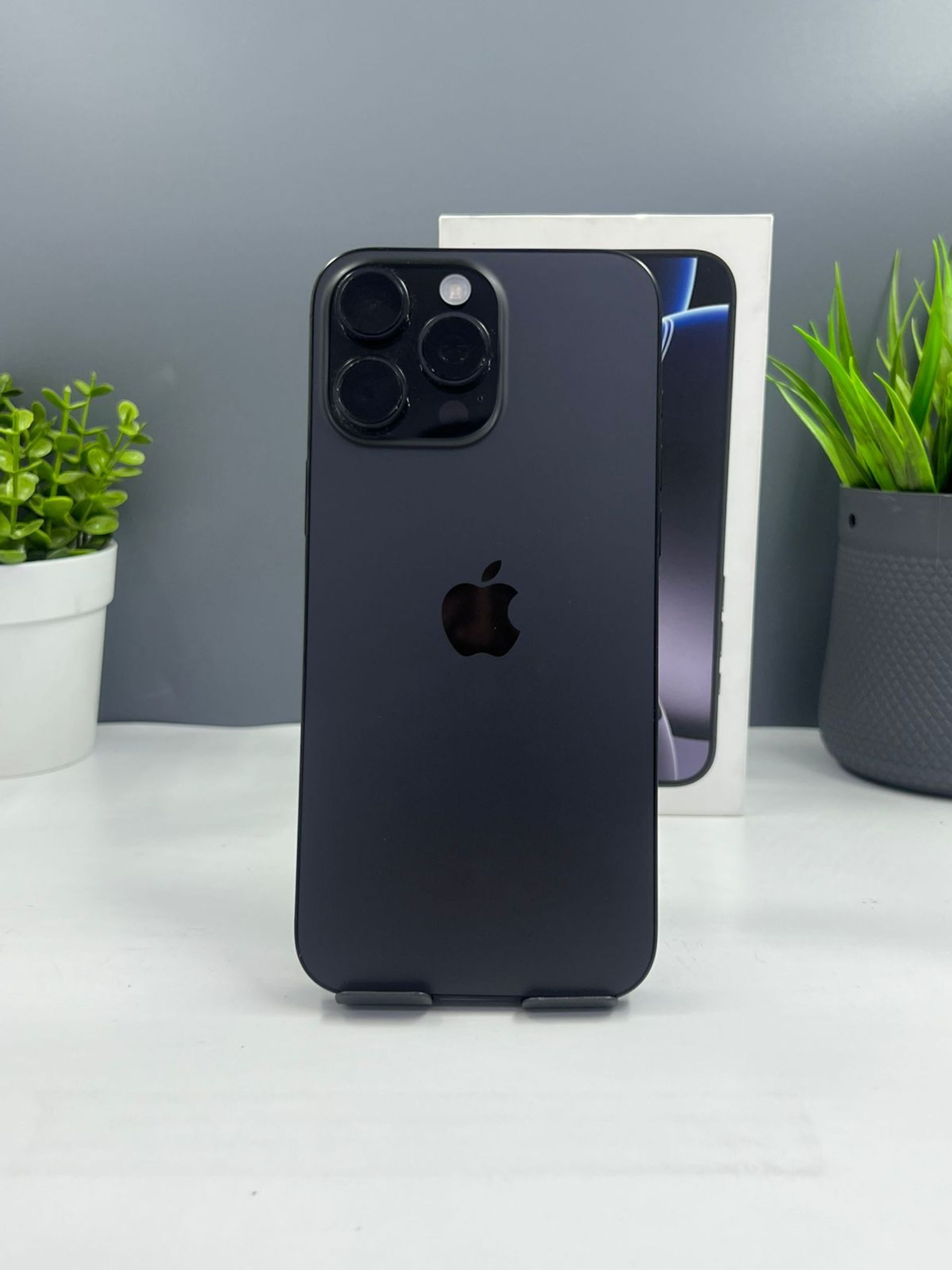 Apple iPhone 16 Pro Max 256GB - фото_0