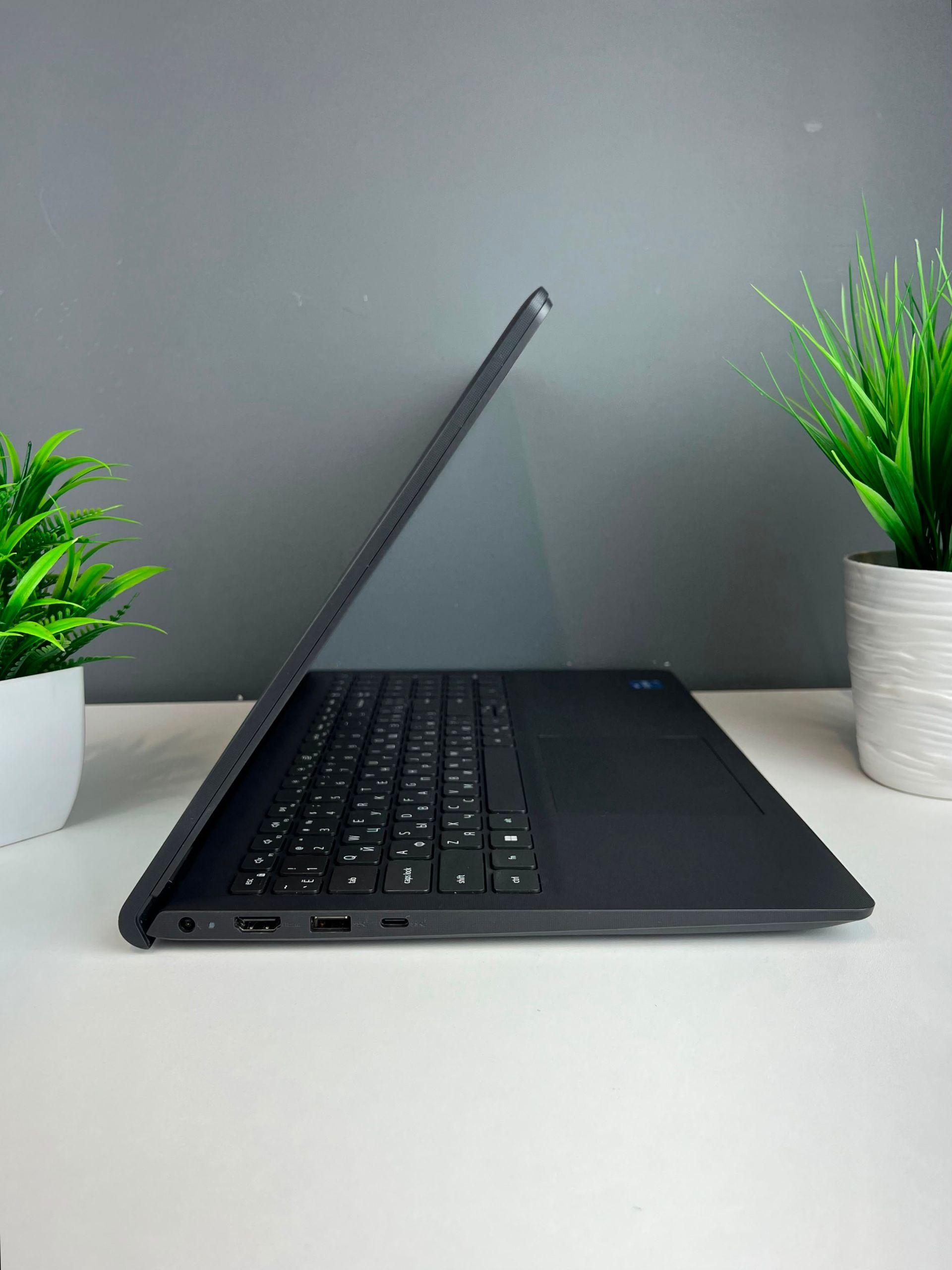 Ноутбук Dell Для работы и учебы  Intel Core i5  13-поколение  ядер 16 GB 512 GB 15 дюймов
