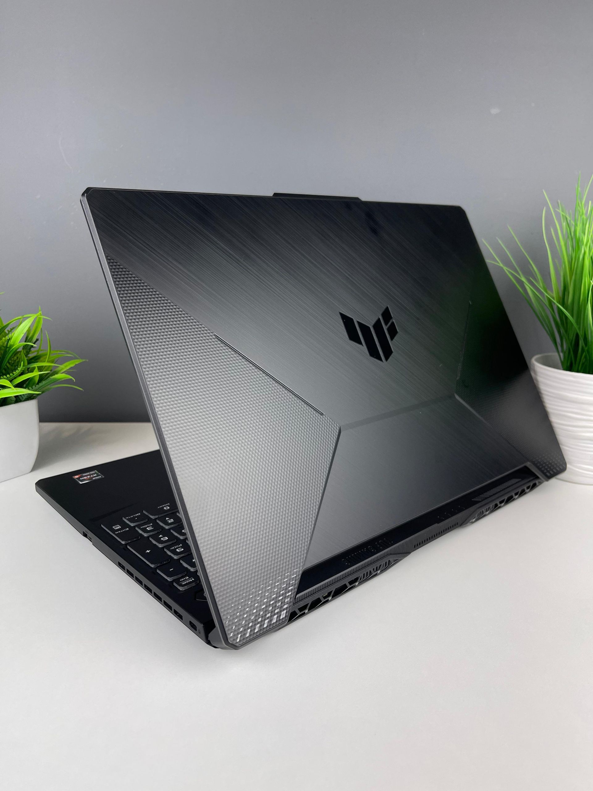 Asus Ryzen 5 (5-е поколение) 2023 (6 ядер / 12 потоков)