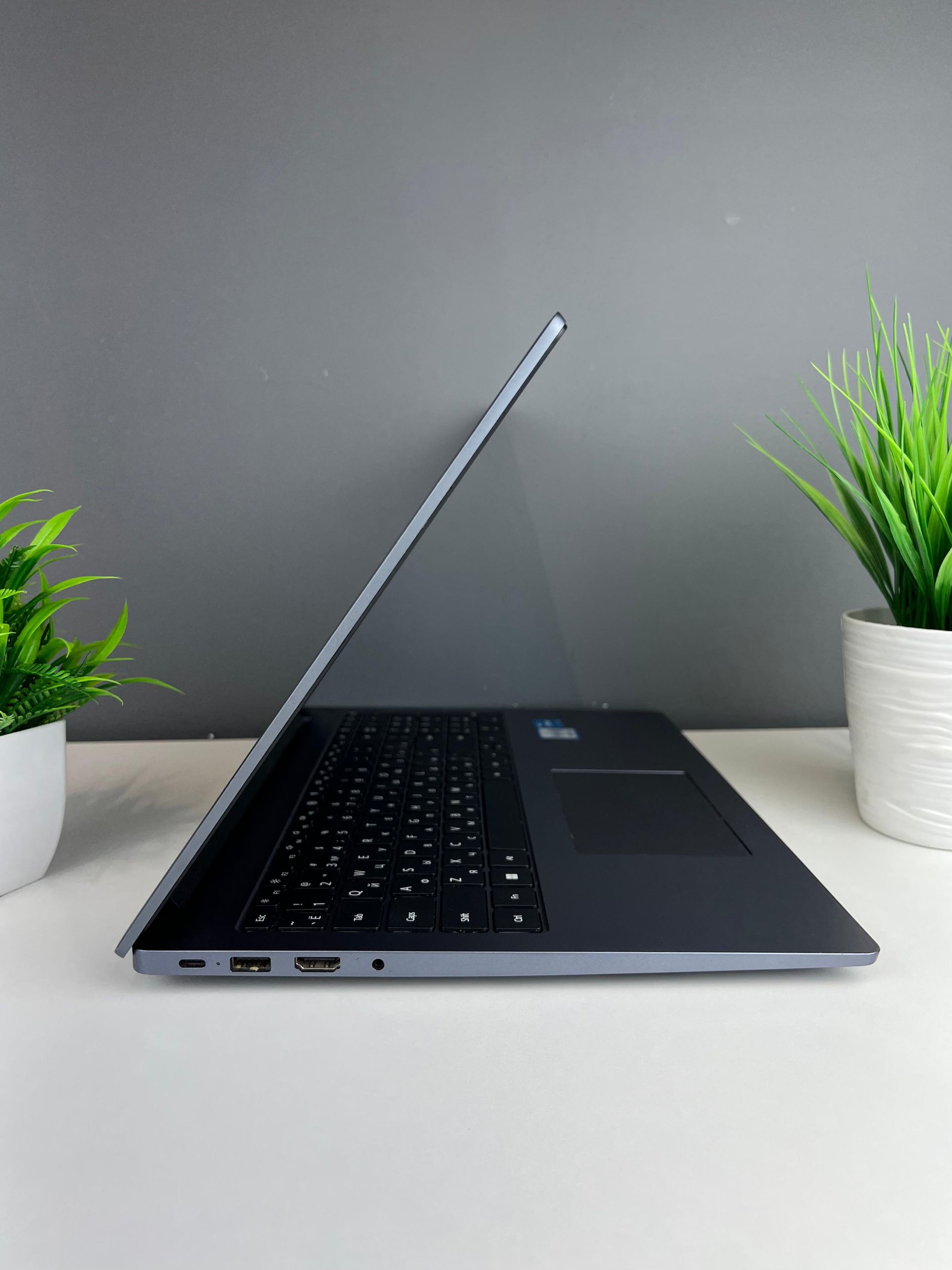 Ноутбук Huawei  core i3/12-пок  Intel Core i3  12-поколение  ядер 8 GB 500 GB 14 дюймов