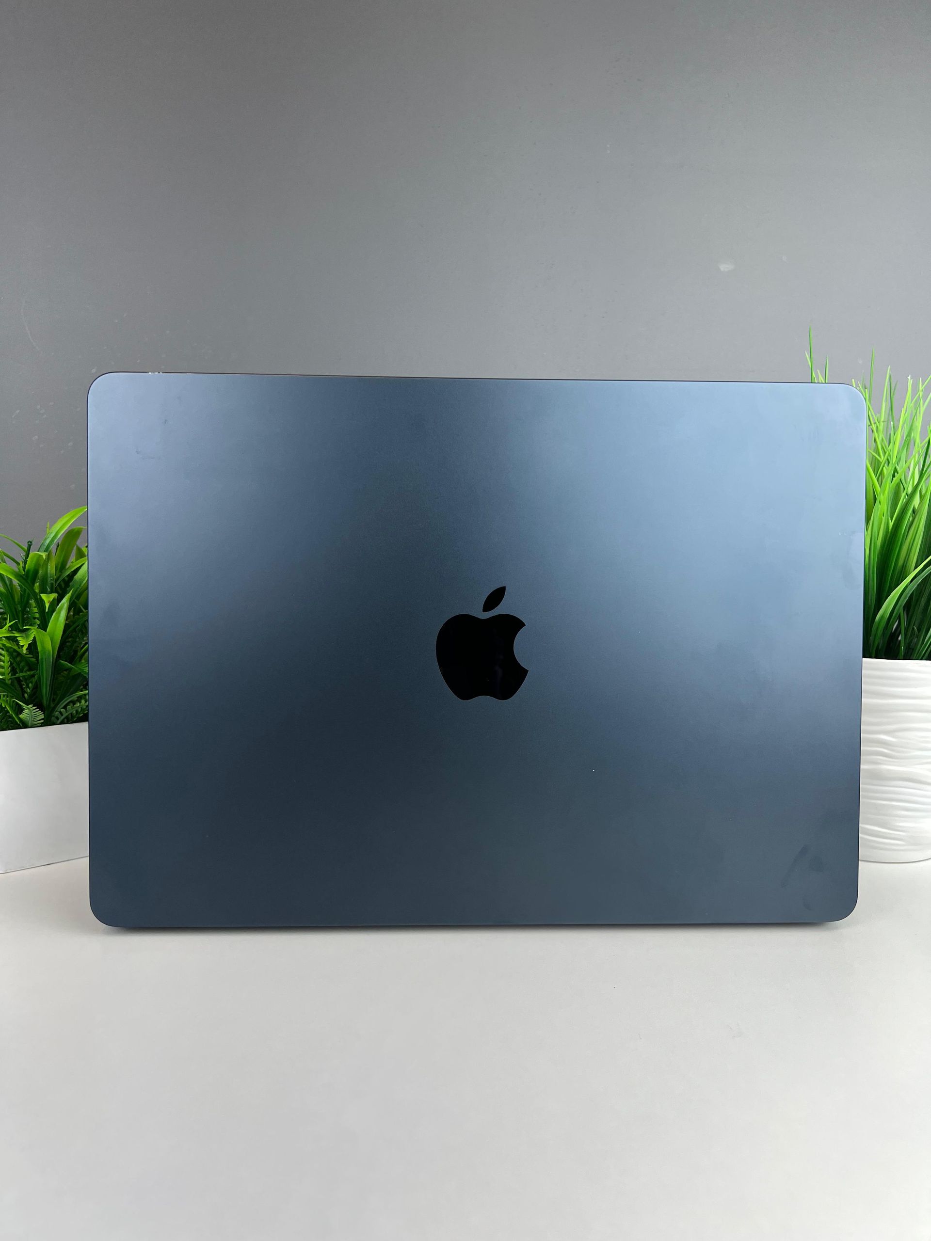Ноутбук Apple macbook air 13 m2 Apple M2 ядер 8 GB 256 GB 13 дюймов