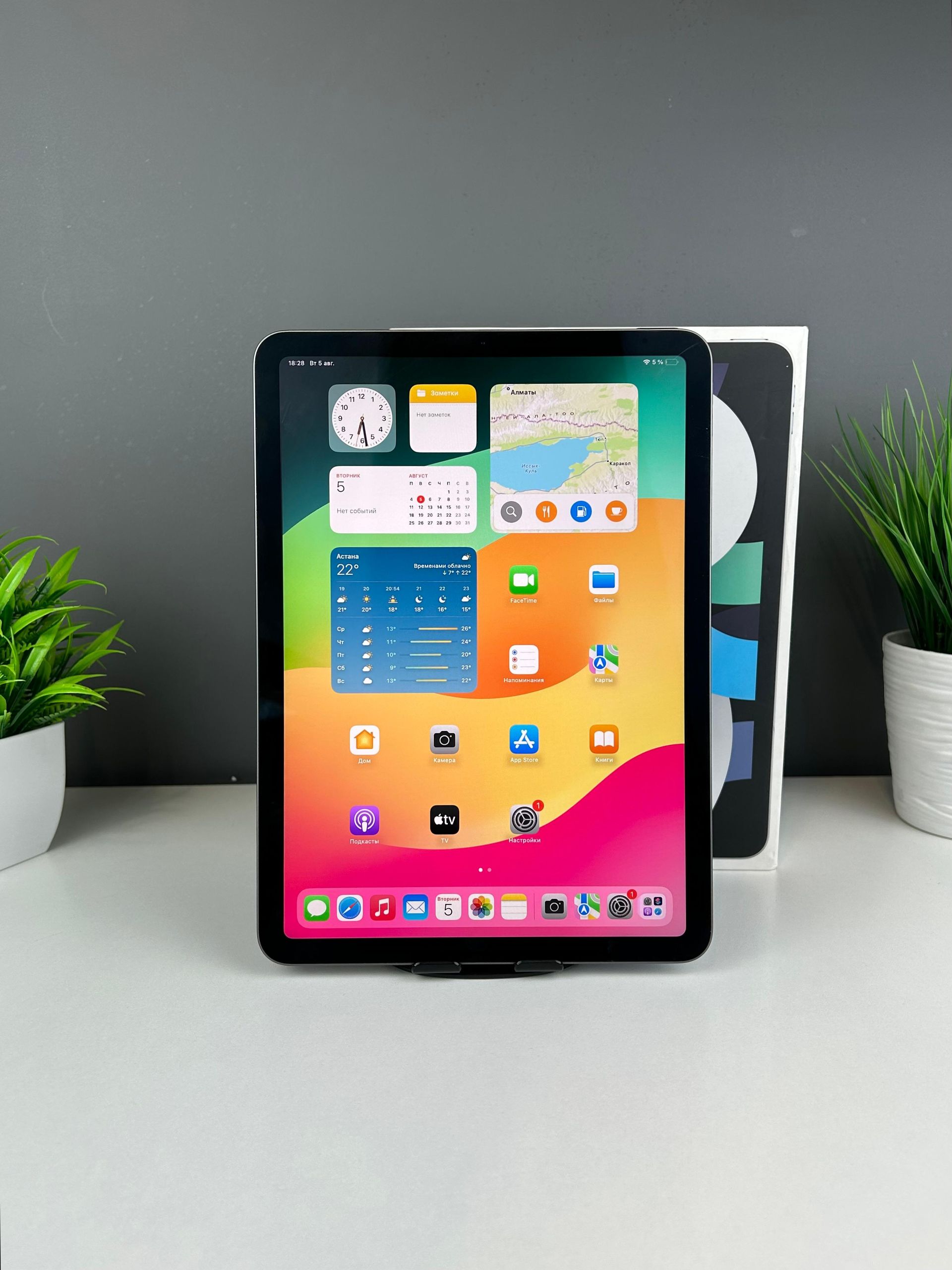 Apple iPad Air 10.9 - фото_1