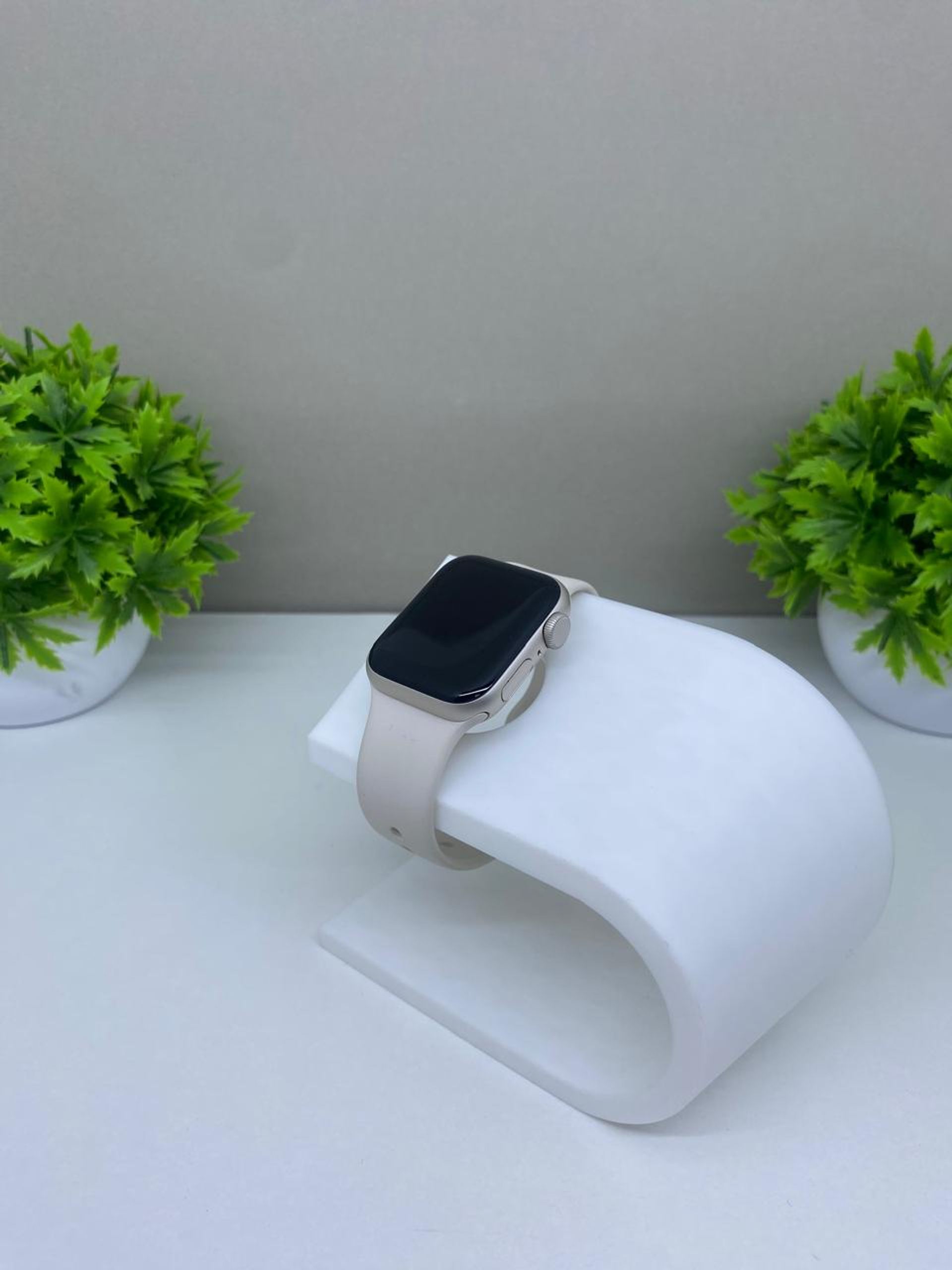 Apple Watch SE 40 мм (2е поколение)