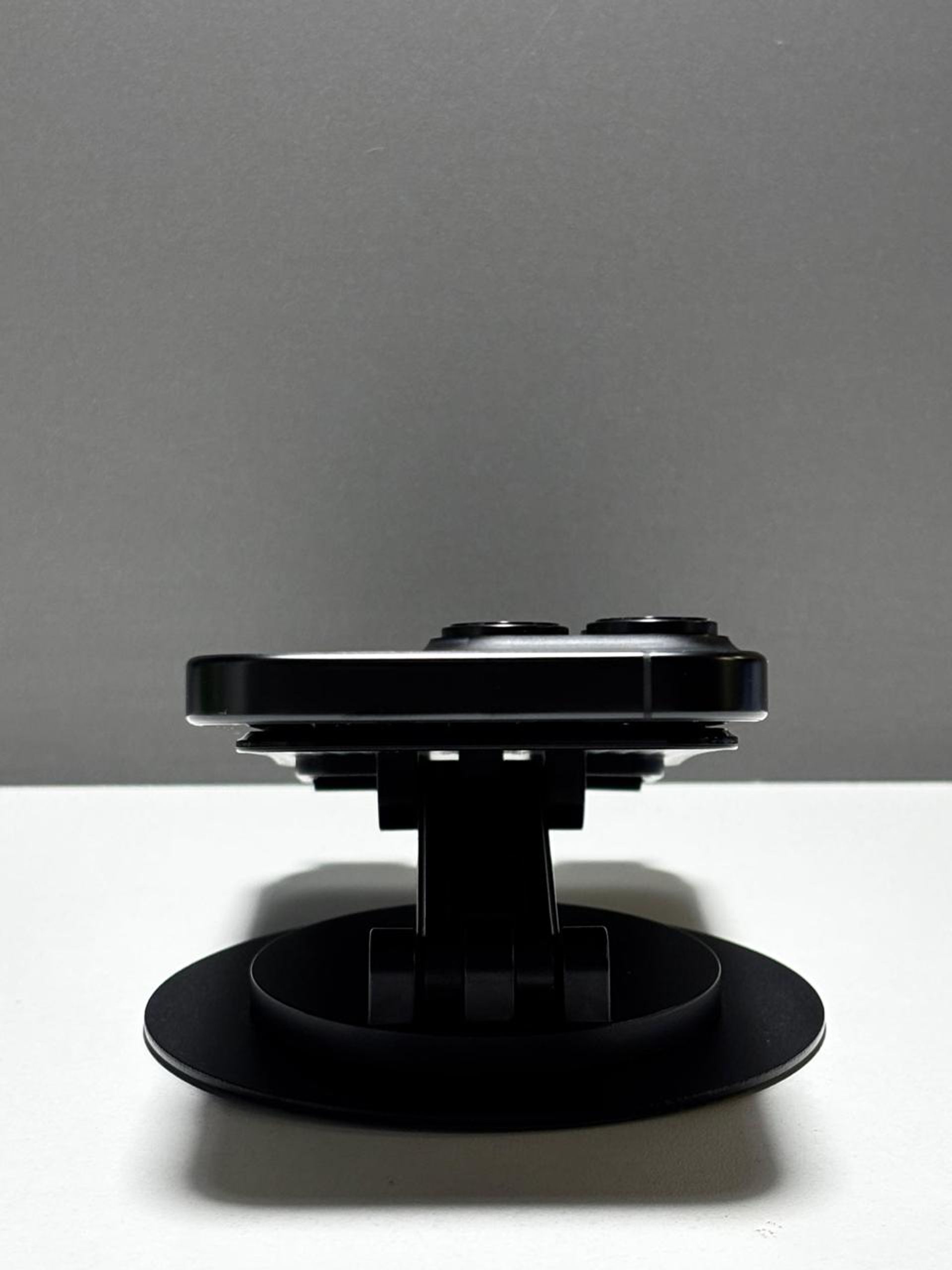 Apple iPhone 16 Pro 256GB - фото_4