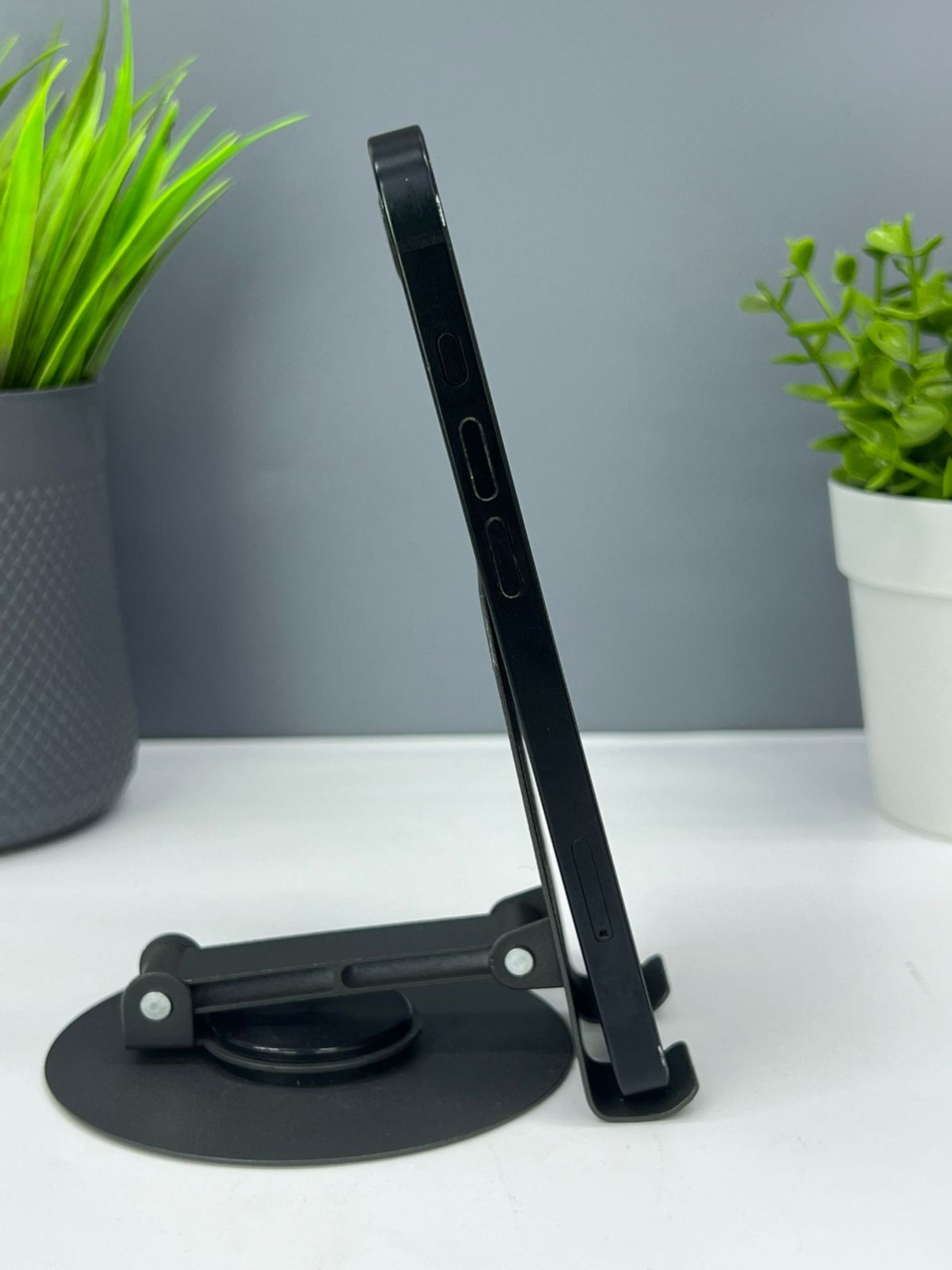 Apple iPhone 16e 128GB