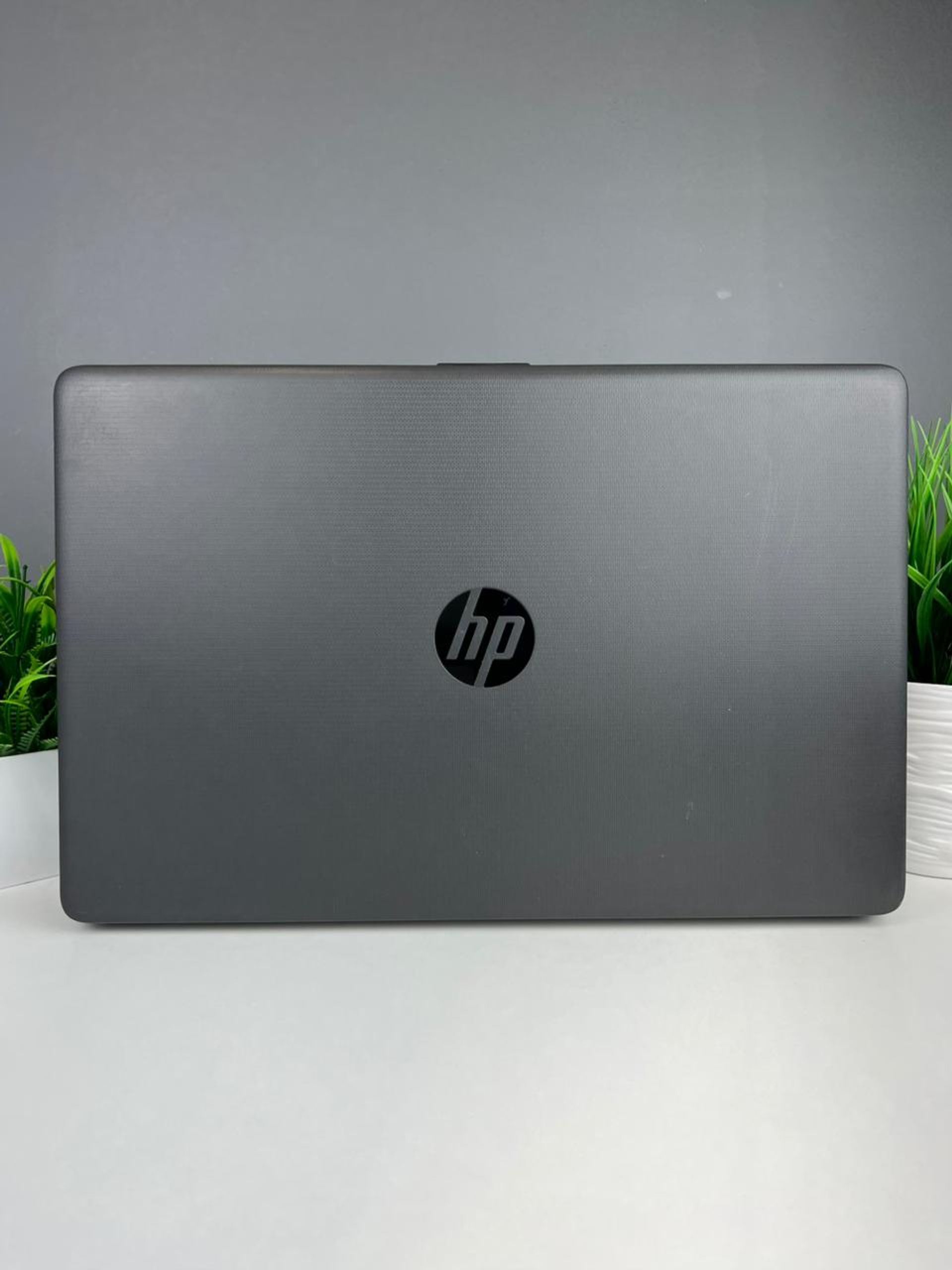 Ноутбук Hp intel core i5  8-поколение  Intel Core i5  8-поколение  ядер 8 GB 256 GB